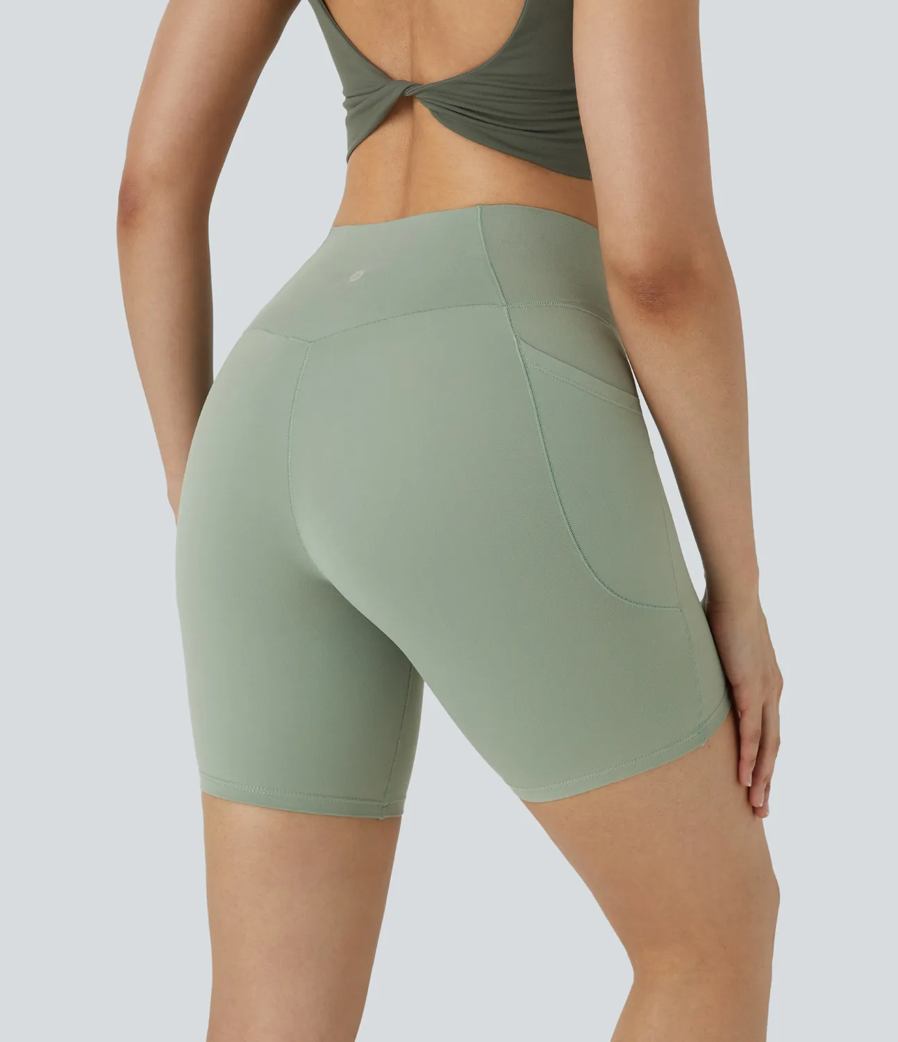 Halara Pantalón corto Softlyzero™ ciclista yoga bolsillo lateral cruzado tiro alto 17.5cm - Asparagus - S sold by Halara product image thumbnail 3
