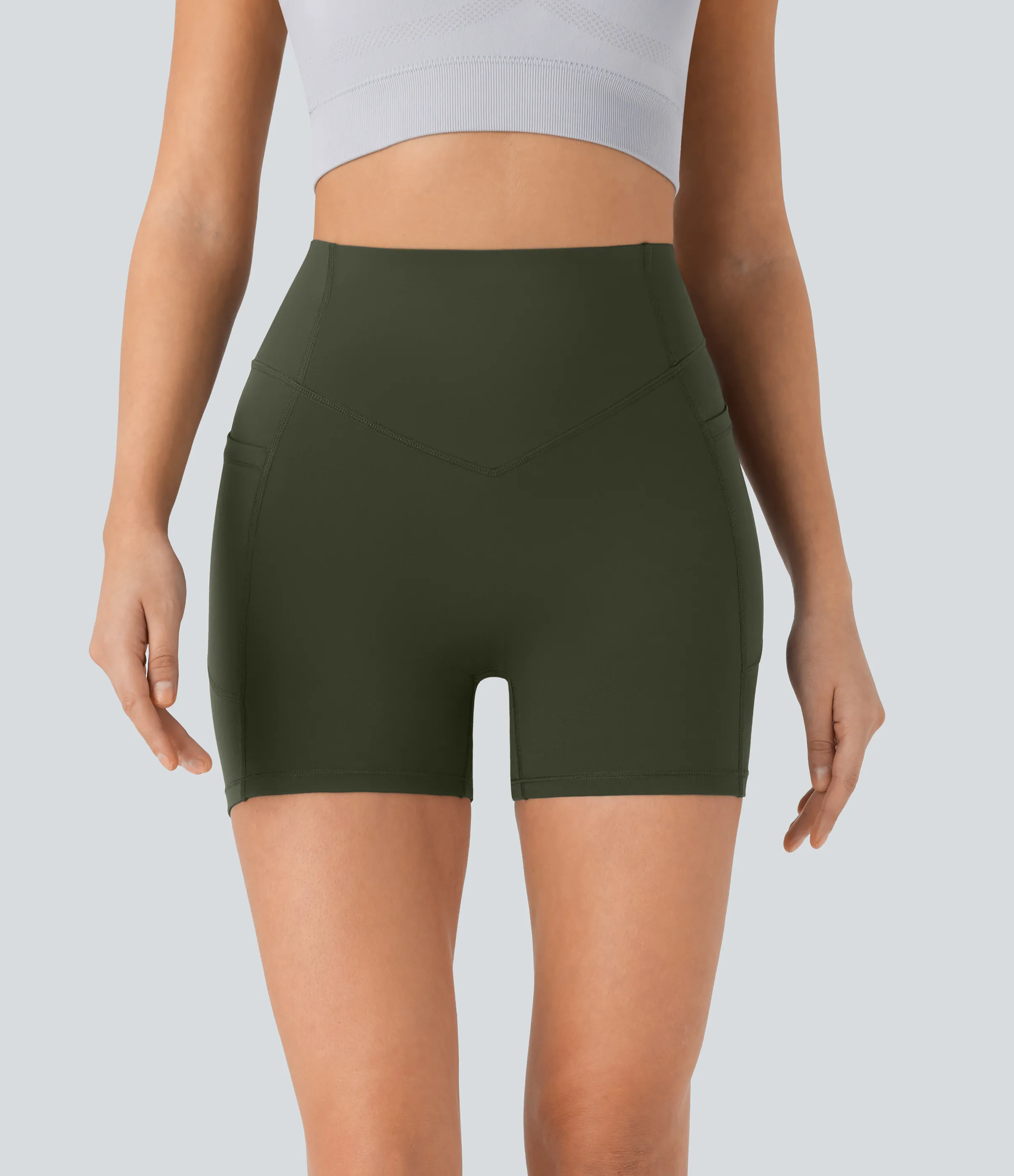 Halara Pantalón corto SoCinched UltraSculpt ciclista tiro alto realce glúteo bolsillo lateral entrenamiento 12.5cm - Deep Woodland Green - S sold by Halara product image thumbnail 4