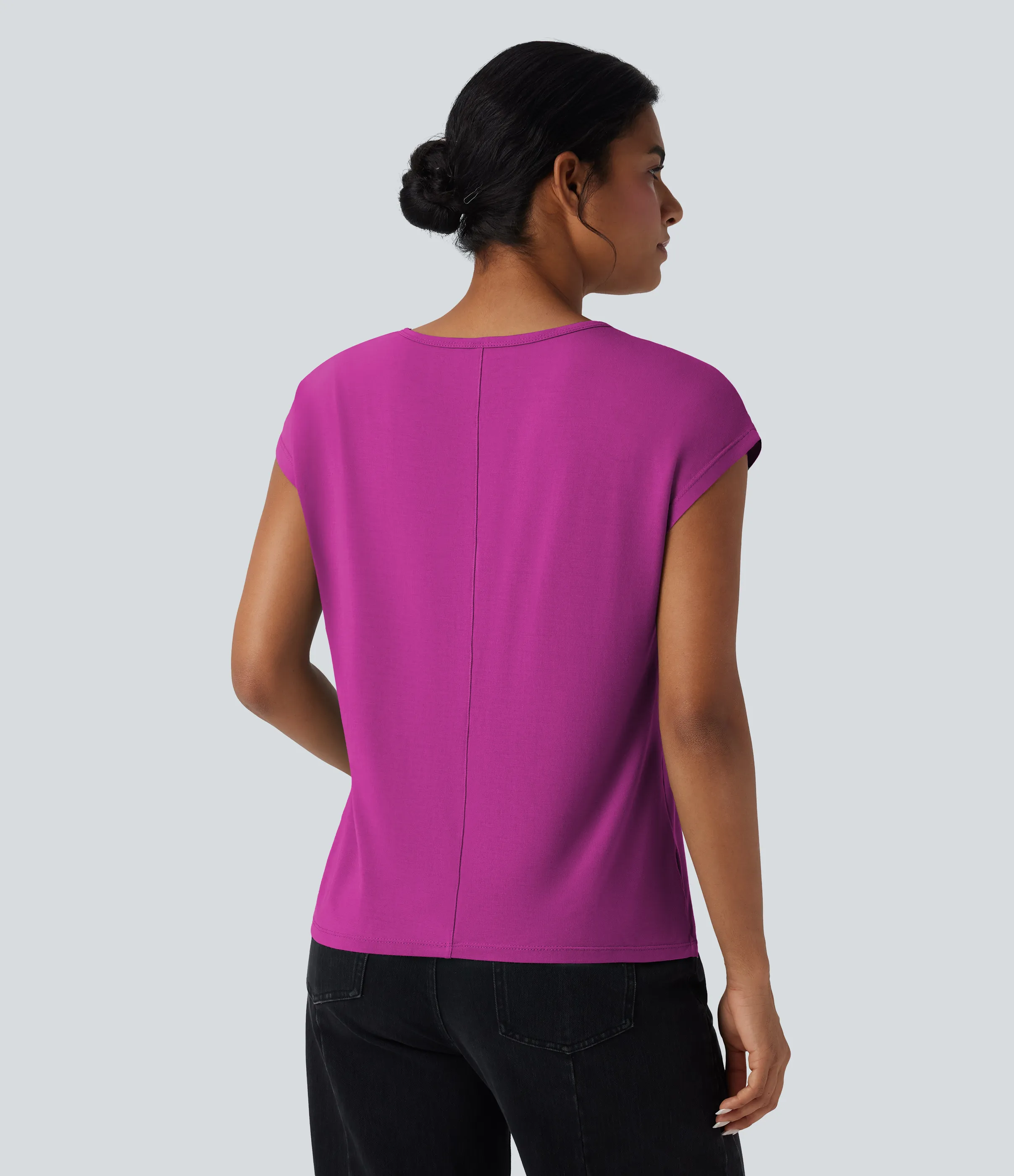 Halara Camiseta casual de manga corta con cuello en V - Fuchsia Fedora - XS sold by Halara product image thumbnail 3