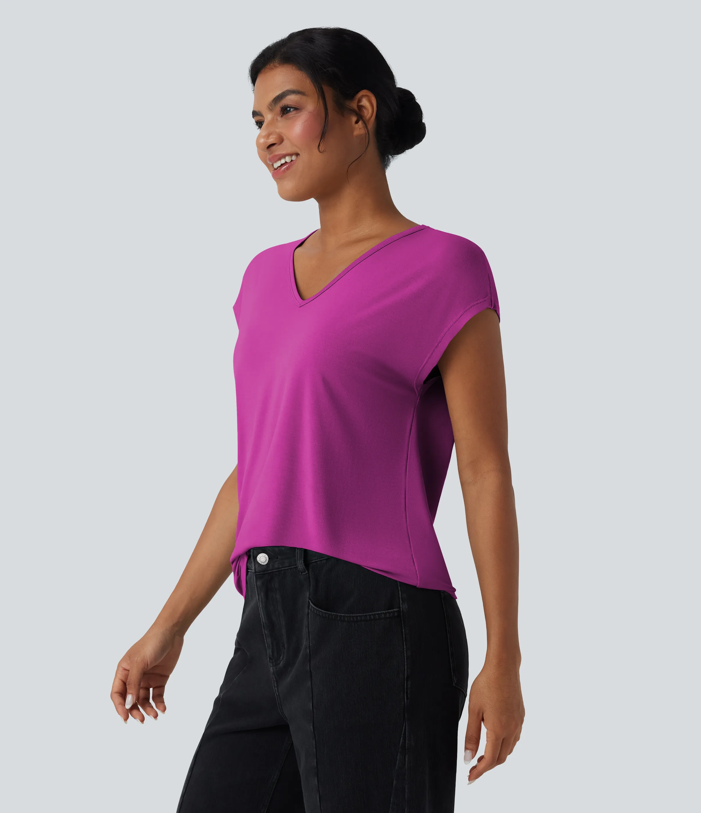 Halara Camiseta casual de manga corta con cuello en V - Fuchsia Fedora - XS sold by Halara product image thumbnail 4