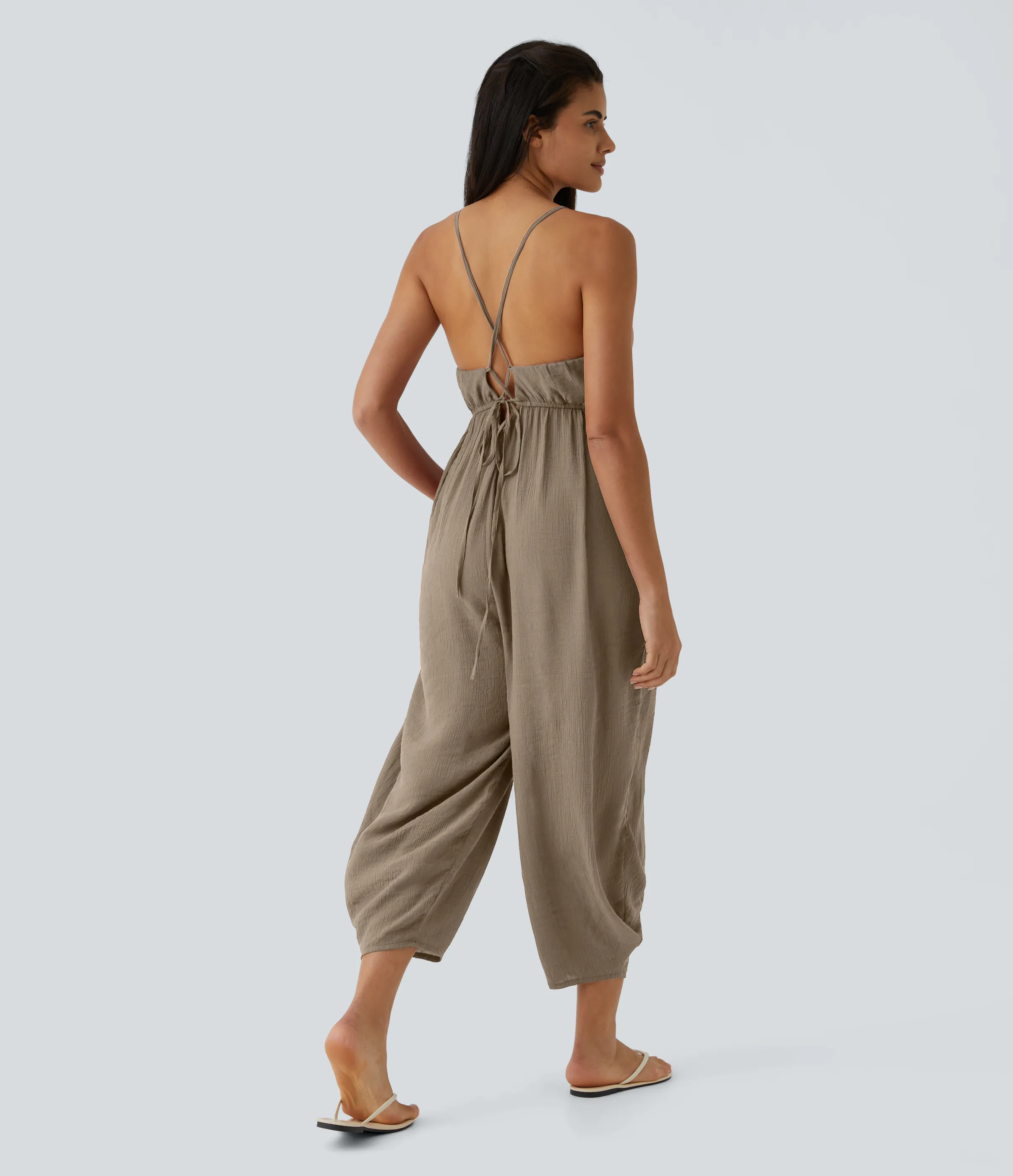 Halara Mono plisado con tirantes finos de espalda descubierta con bolsillo lateral y botones - Khaki Brown - L(regular) sold by Halara product image thumbnail 3