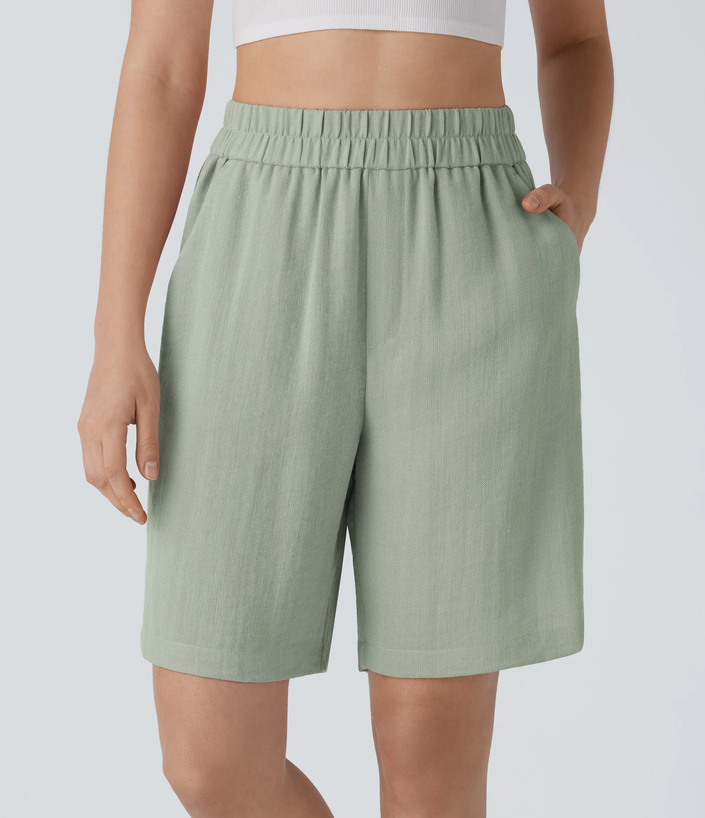 Halara Bermudas tiro alto bolsillo lateral - Pale Aqua - XS sold by Halara
