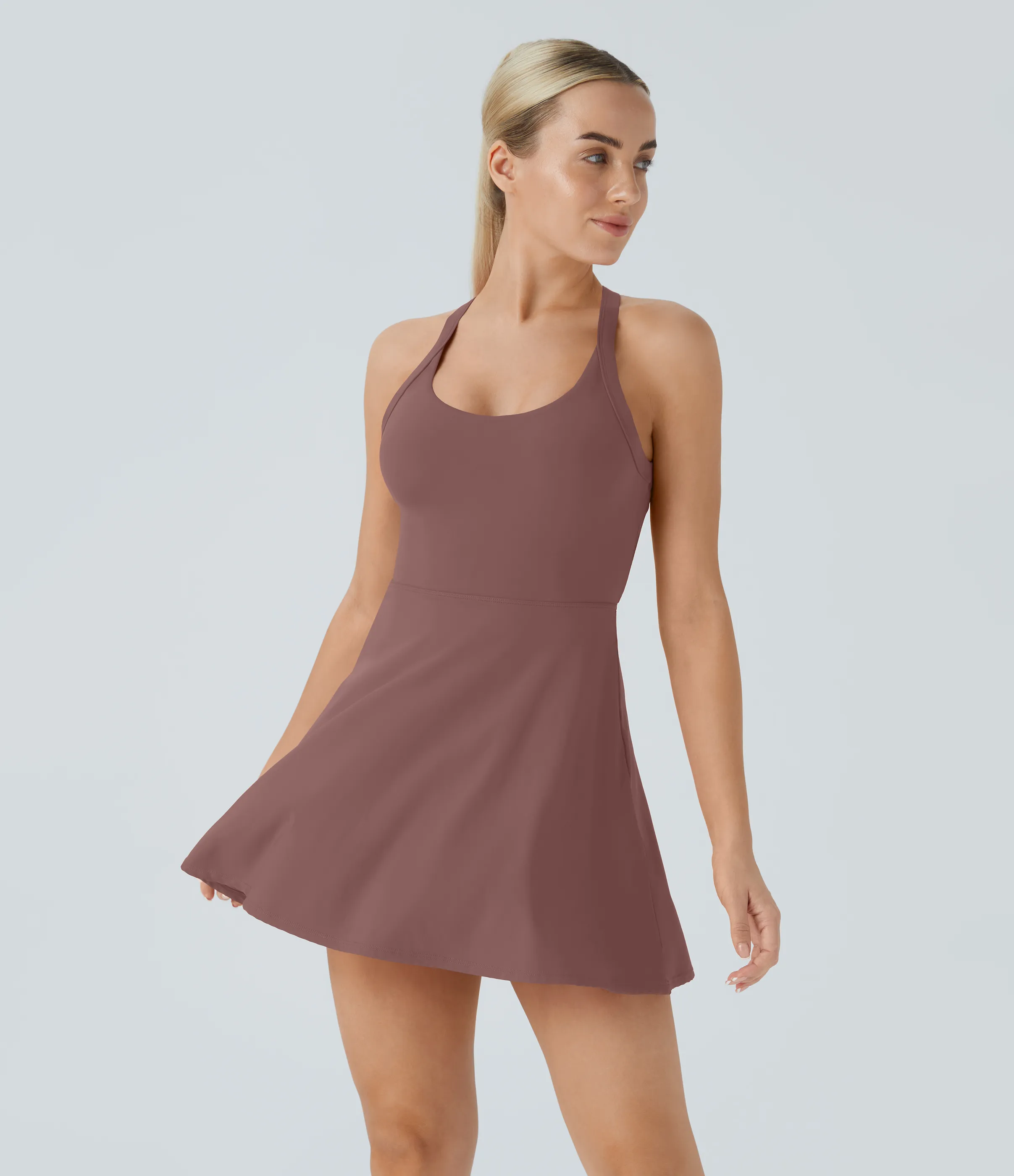 Halara Vestido deportivo sin espalda con diseño retorcido en copas D-F - Deep Tea Brown - XL sold by Halara product image thumbnail 3