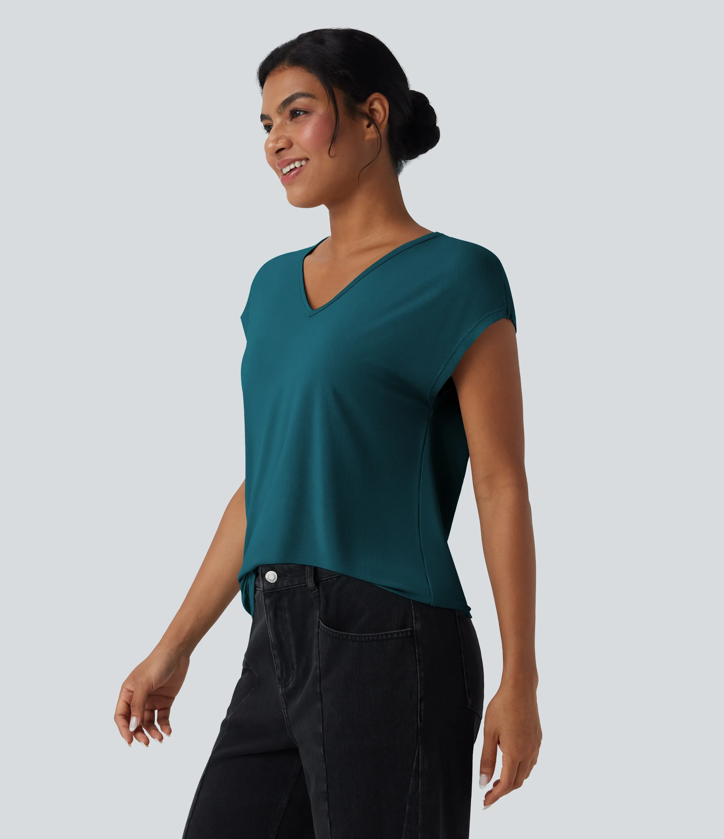 Halara Camiseta casual de manga corta con cuello en V - Hydro - M sold by Halara product image thumbnail 4