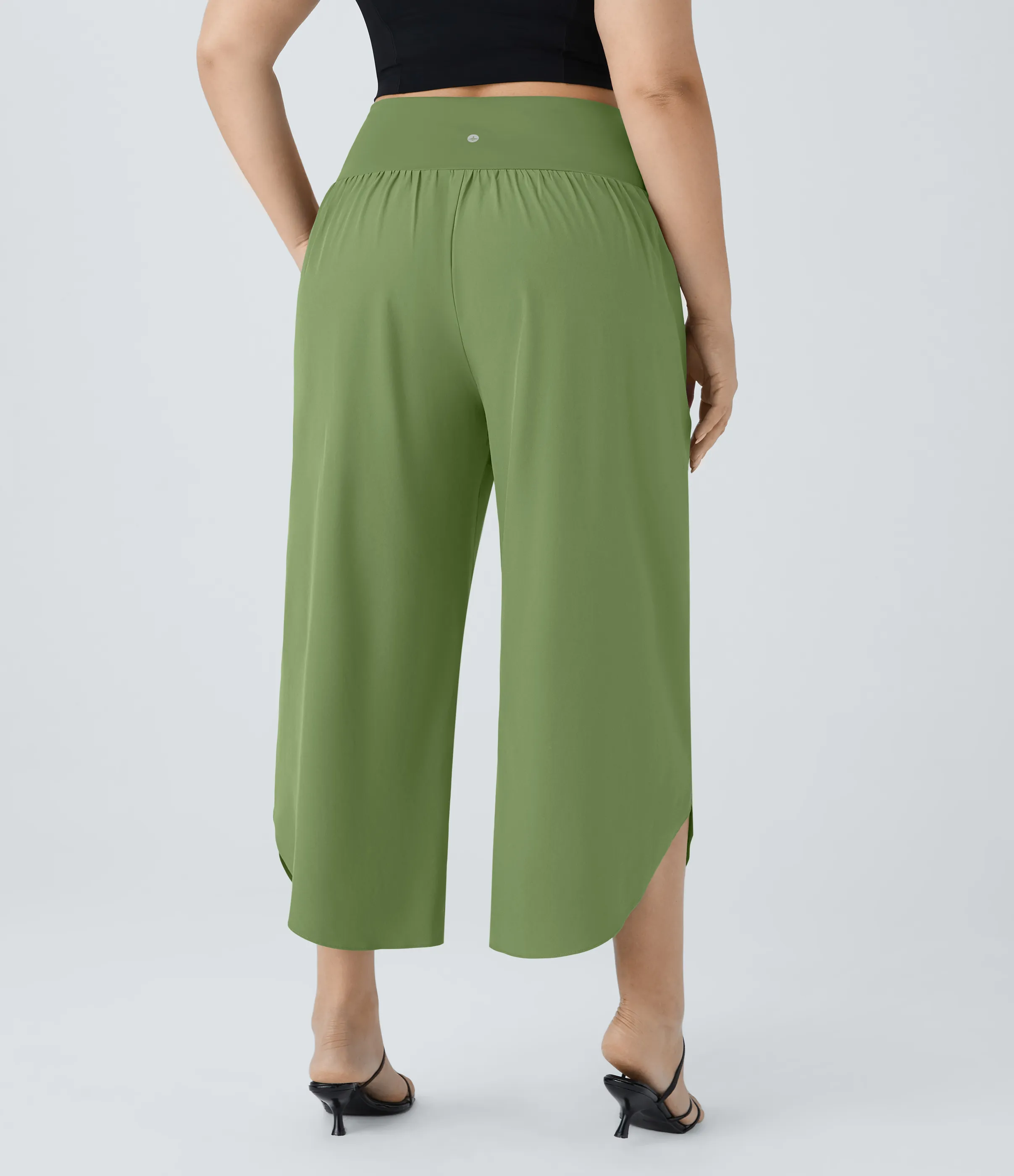 Halara Pantalón Breezeful™ talla grande tiro alto cruzado plisado bolsillo lateral dividido secado rápido - Hot Wasabi - Green - 2X(regular) sold by Halara product image thumbnail 3