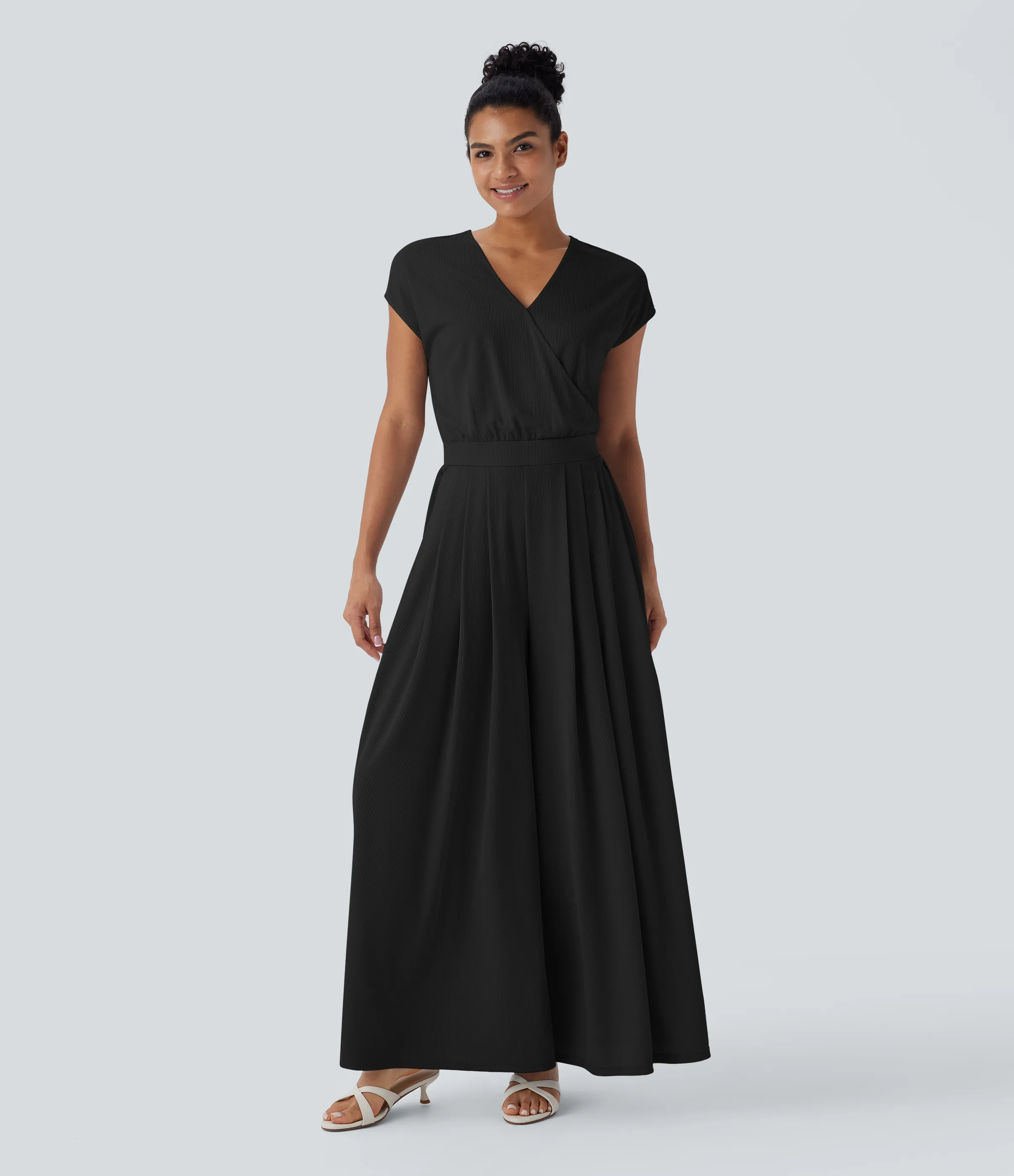 Halara Mono holgado cuello V manga corta bolsillo lateral pierna ancha edición Easy Peezy - Black - L(regular) sold by Halara