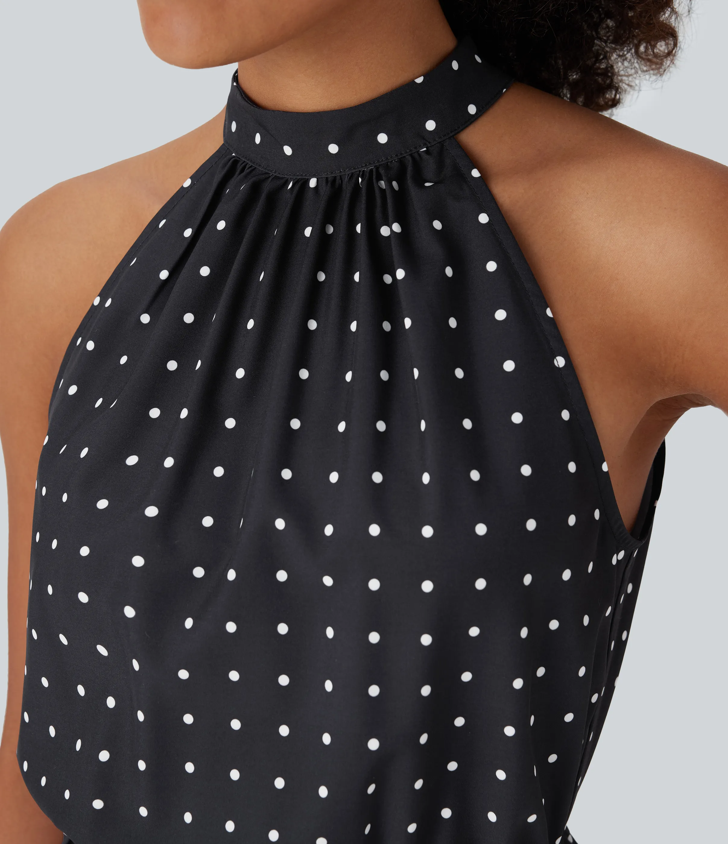 Halara Vestido playero midi fluido de lunares con escote halter, espalda abierta y cinturón con bolsillos laterales - White Polka - S sold by Halara product image thumbnail 5
