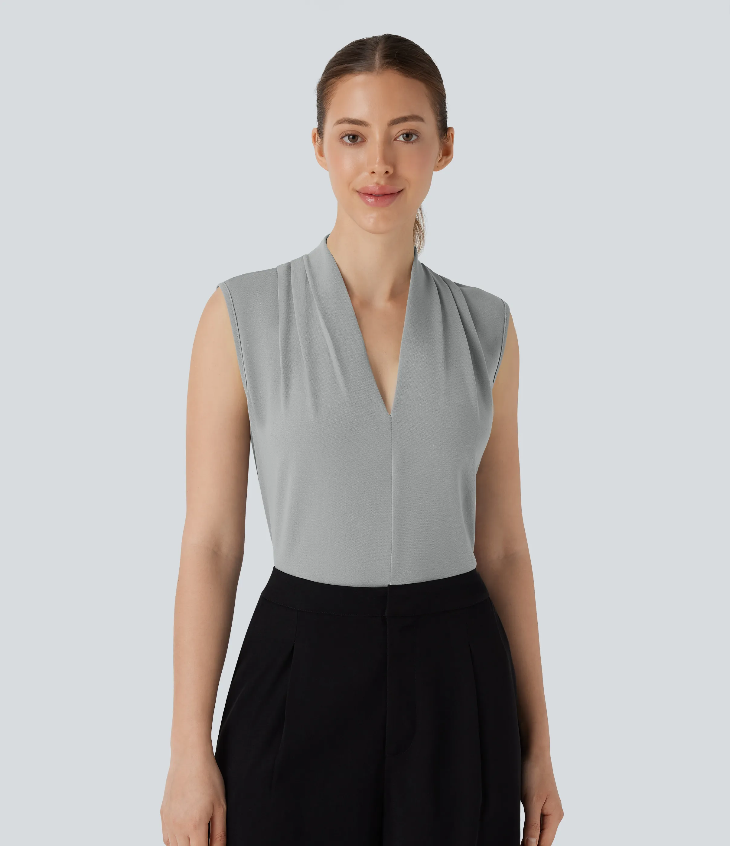 Halara Blusa oficina sin mangas cuello V - Mist Grey - XS sold by Halara product image thumbnail 2