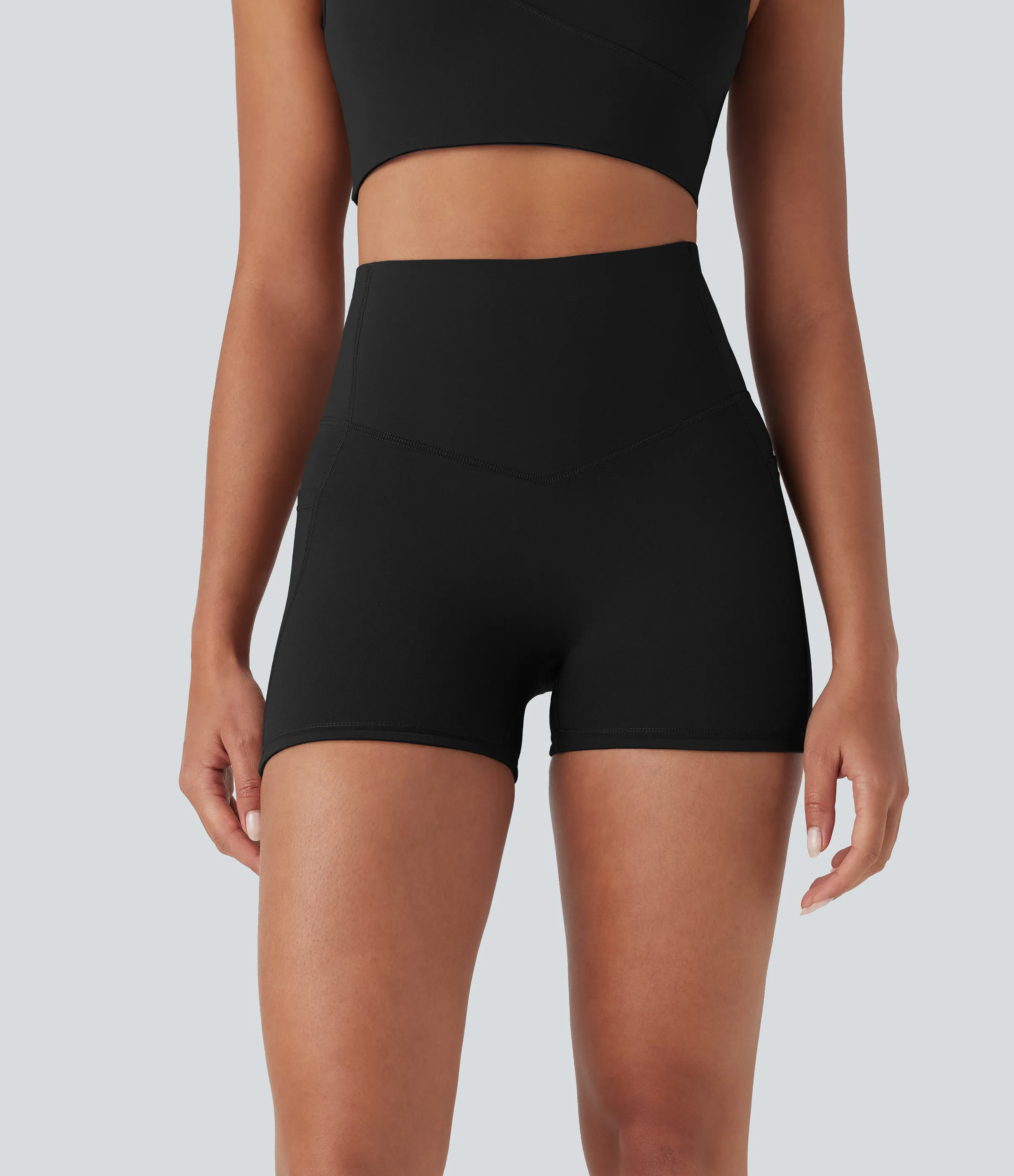Halara Shorts biker Halara UltraSculpt™ de tiro alto con push-up y reductor de abdomen con bolsillos laterales - Black - S sold by Halara product image thumbnail 4