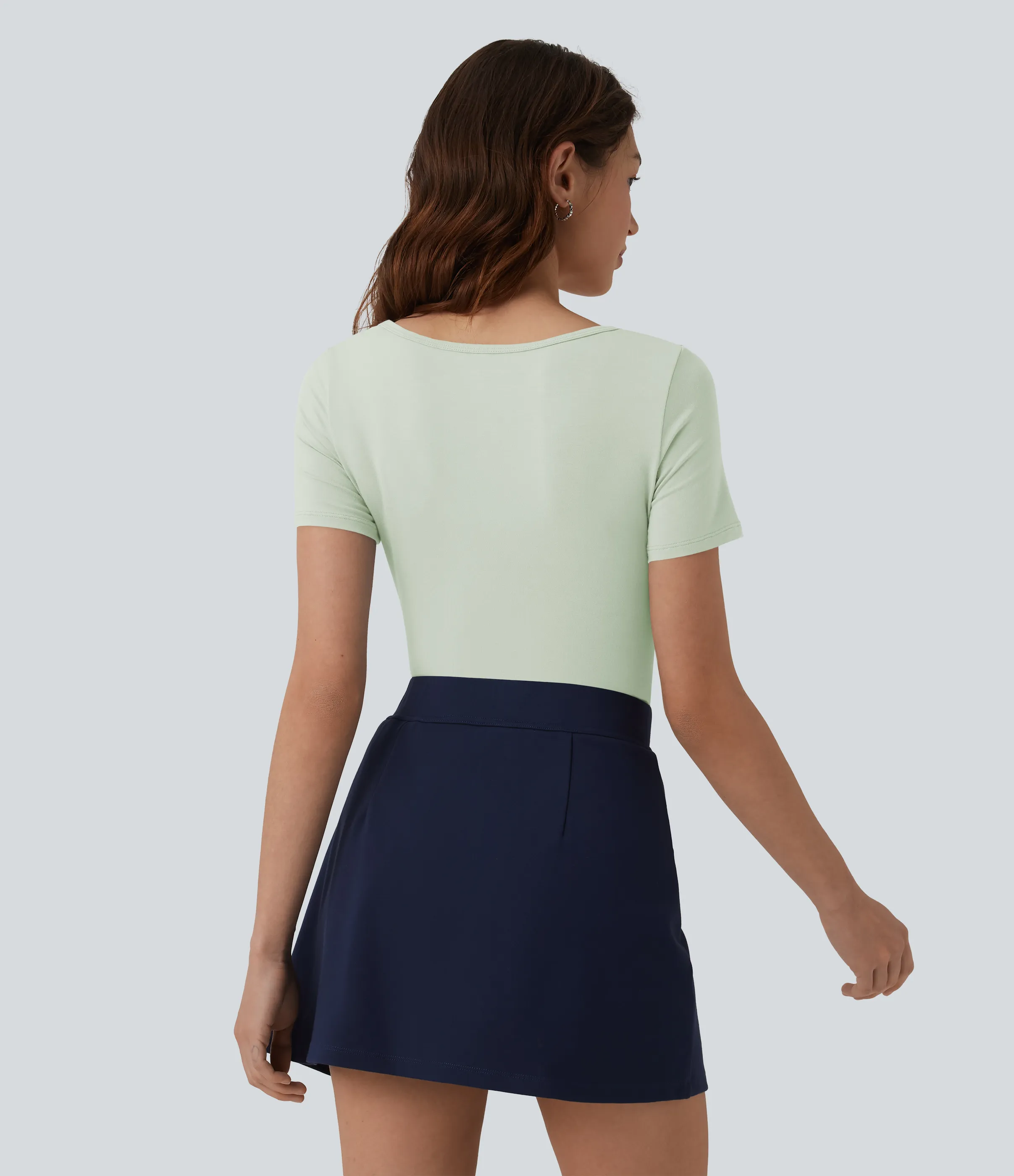 Halara Body oficina ajustado botón presión manga corta cuello U - Green Lily - XS sold by Halara product image thumbnail 4
