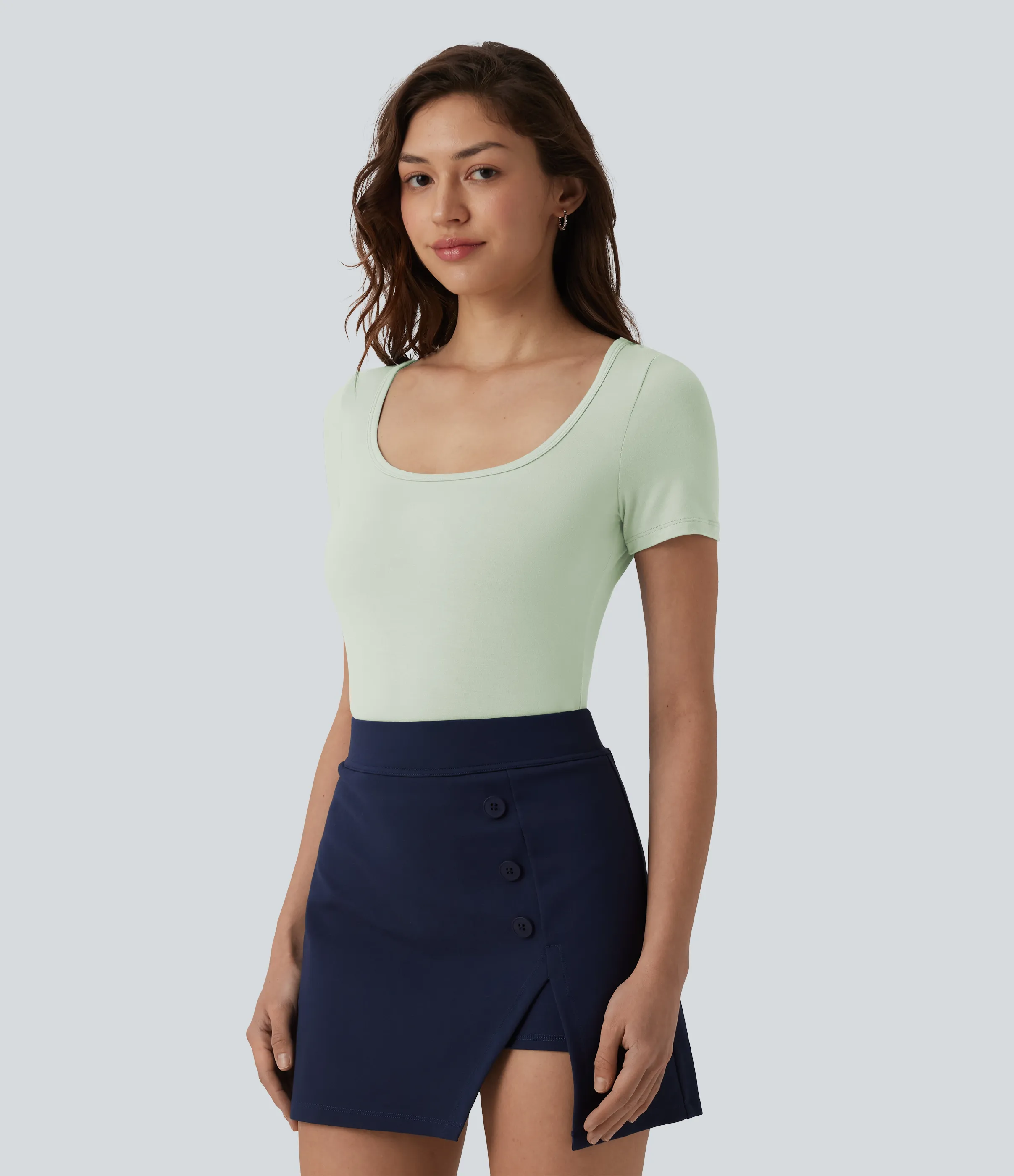 Halara Body oficina ajustado botón presión manga corta cuello U - Green Lily - XS sold by Halara product image thumbnail 5