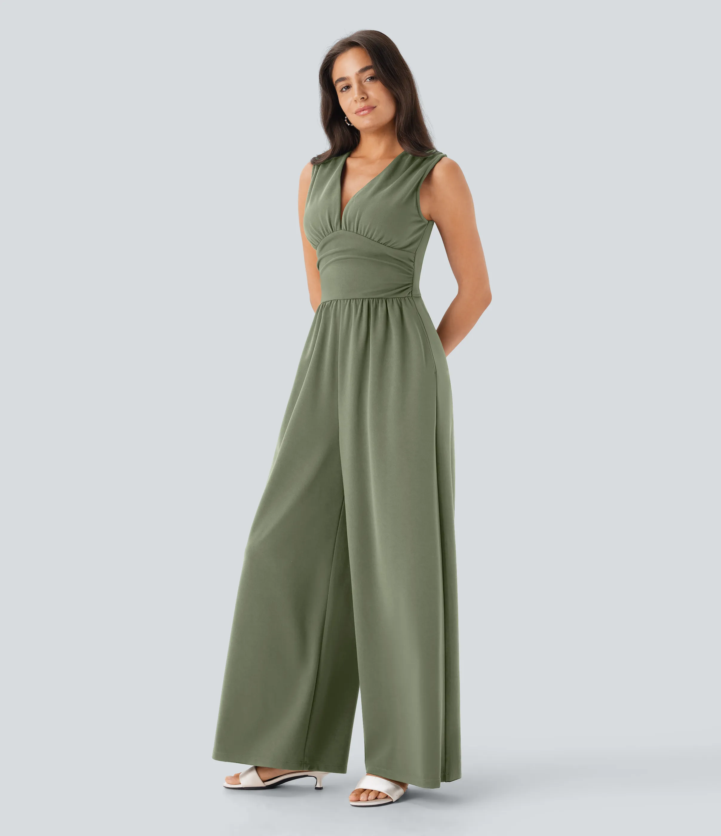Halara Mono fiesta cuello V sin mangas fruncido lateral cremallera invisible - Easy Peezy - Oil Green - M(petite) sold by Halara product image thumbnail 4
