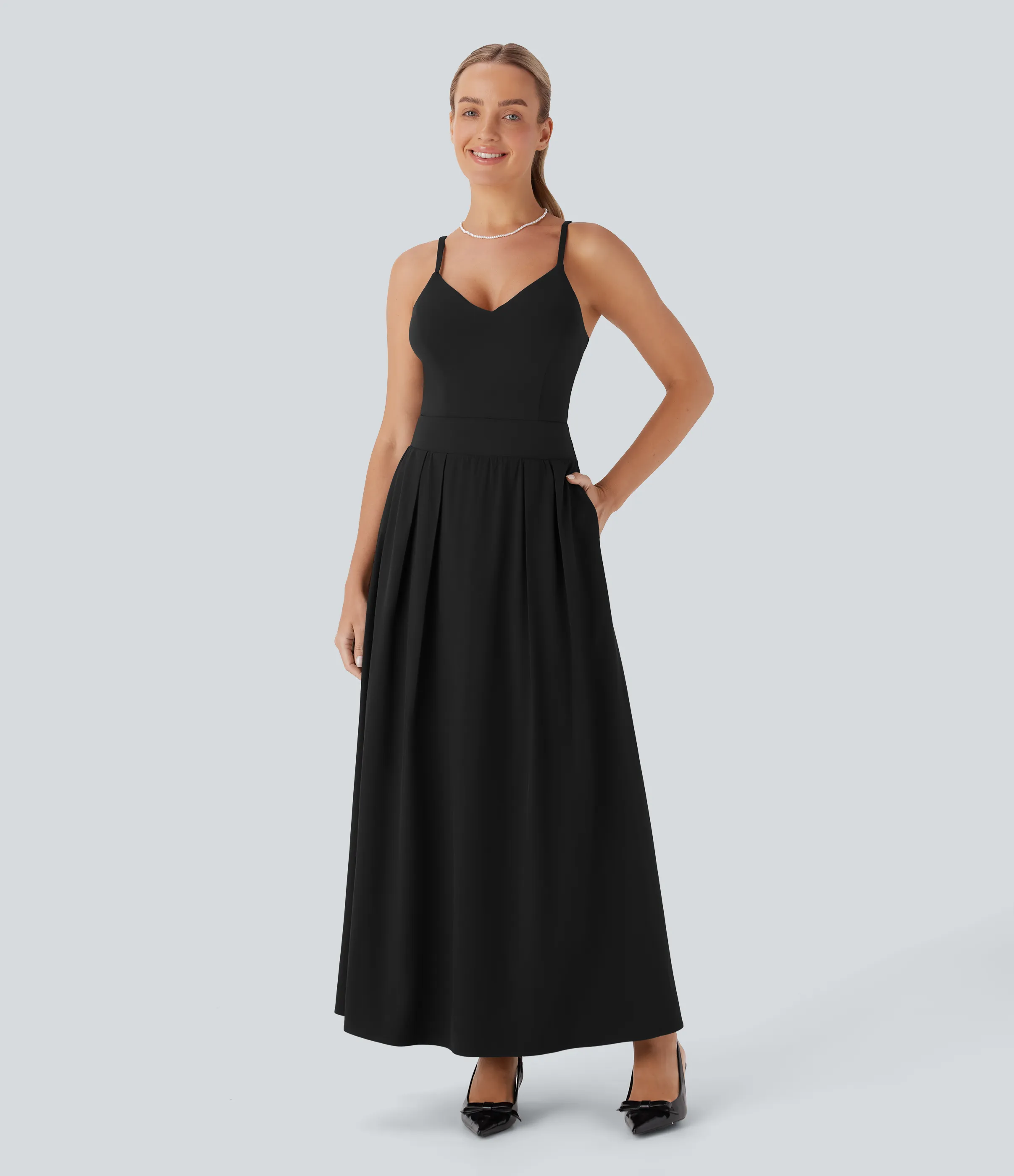 Halara Vestido largo fluido Breezeful™ de secado rápido con bolsillos laterales y espalda descubierta para dama de honor e invitada de boda - Black - XL sold by Halara product image thumbnail 4