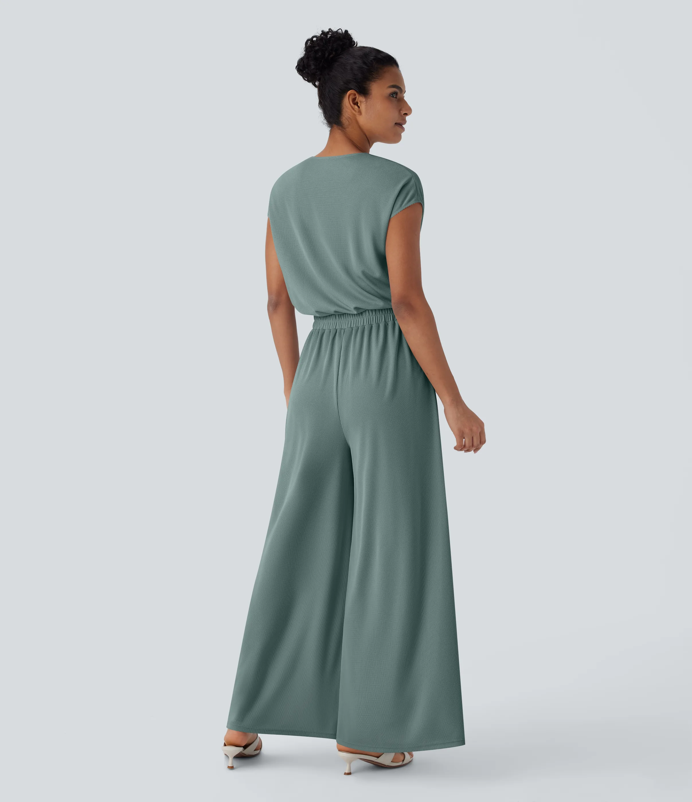 Halara Mono holgado cuello V manga corta bolsillo lateral pierna ancha edición Easy Peezy - Bronze Stone Green - XL(regular) sold by Halara product image thumbnail 3