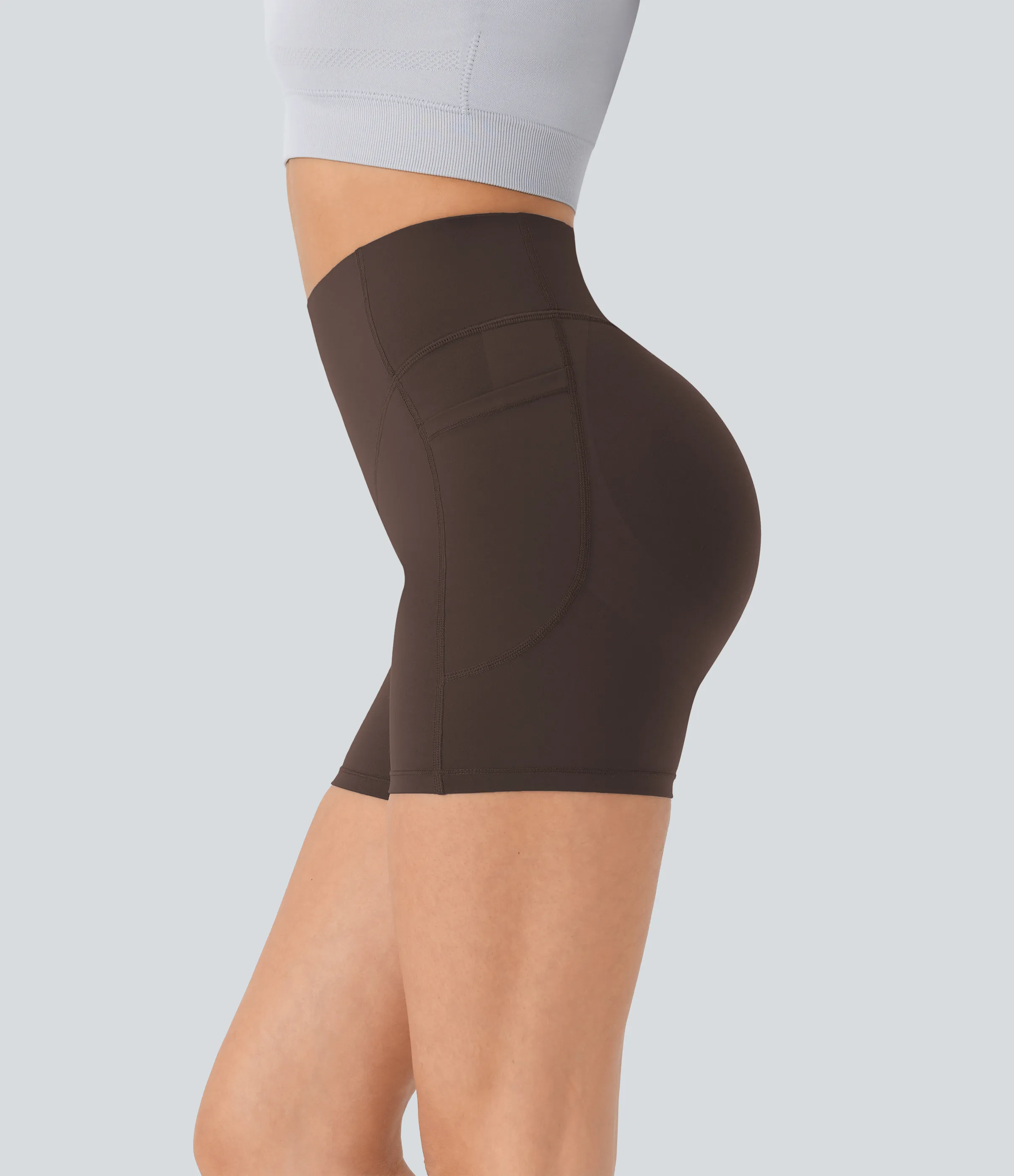 Halara Pantalón corto SoCinched UltraSculpt ciclista tiro alto realce glúteo bolsillo lateral entrenamiento 12.5cm - Hot Fudge - XL sold by Halara product image thumbnail 2