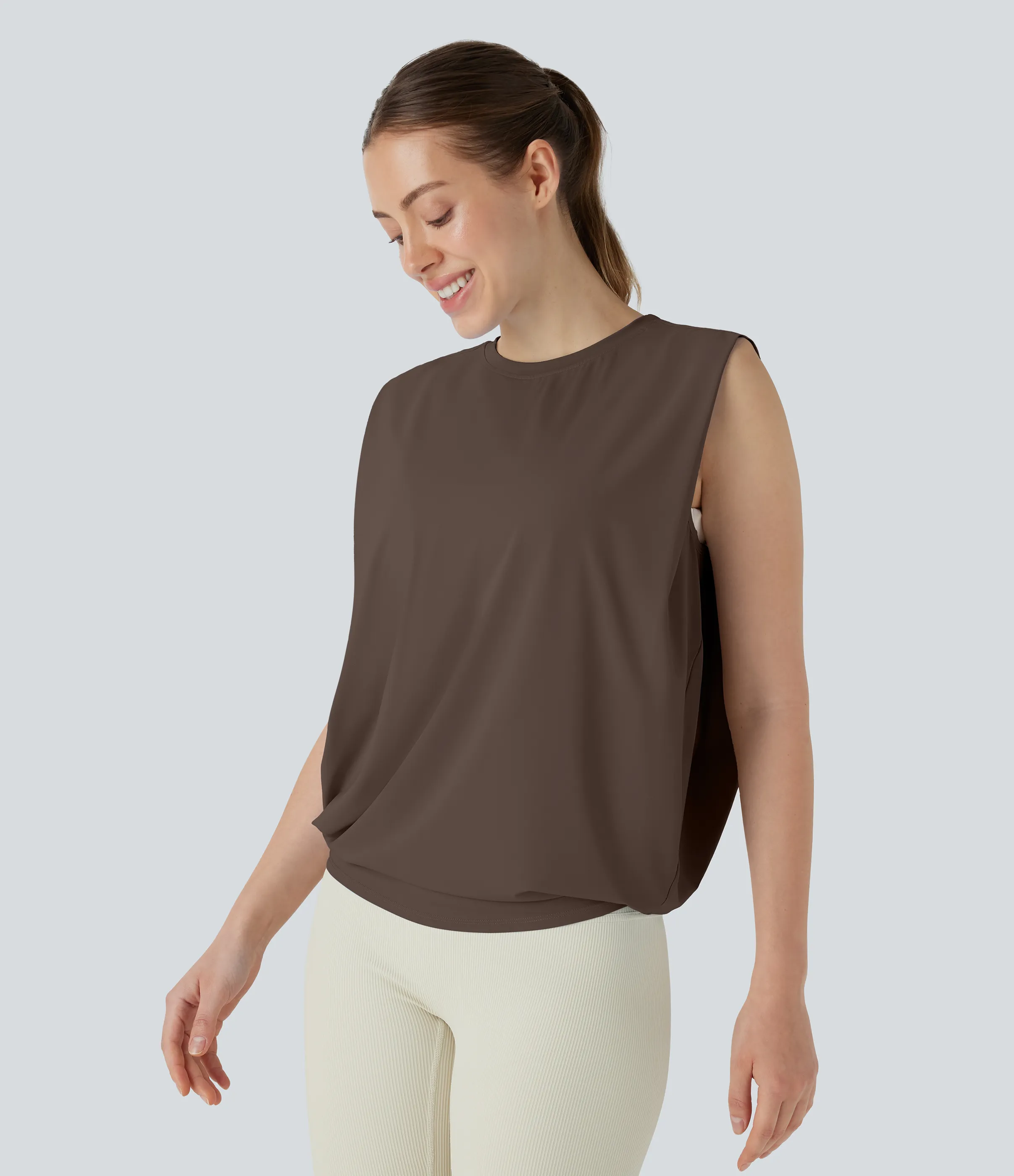 Halara Camiseta yoga cuello redondo fruncido tacto fresco - UPF 50+ - Chocolate Martini - XL sold by Halara product image thumbnail 4