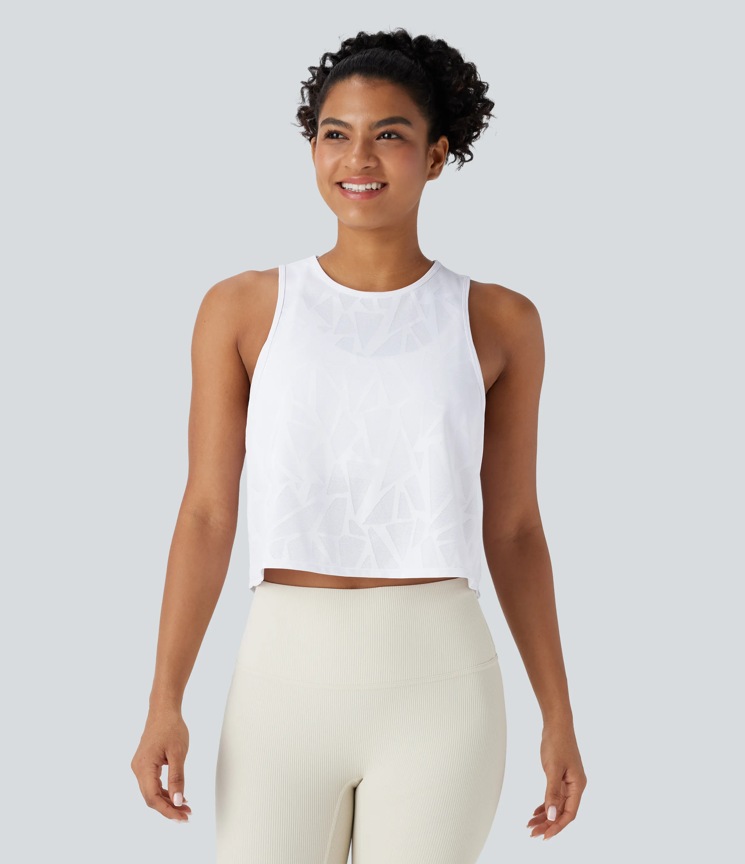 Halara Top corto de yoga con cuello redondo y aberturas - White - XL sold by Halara product image thumbnail 4