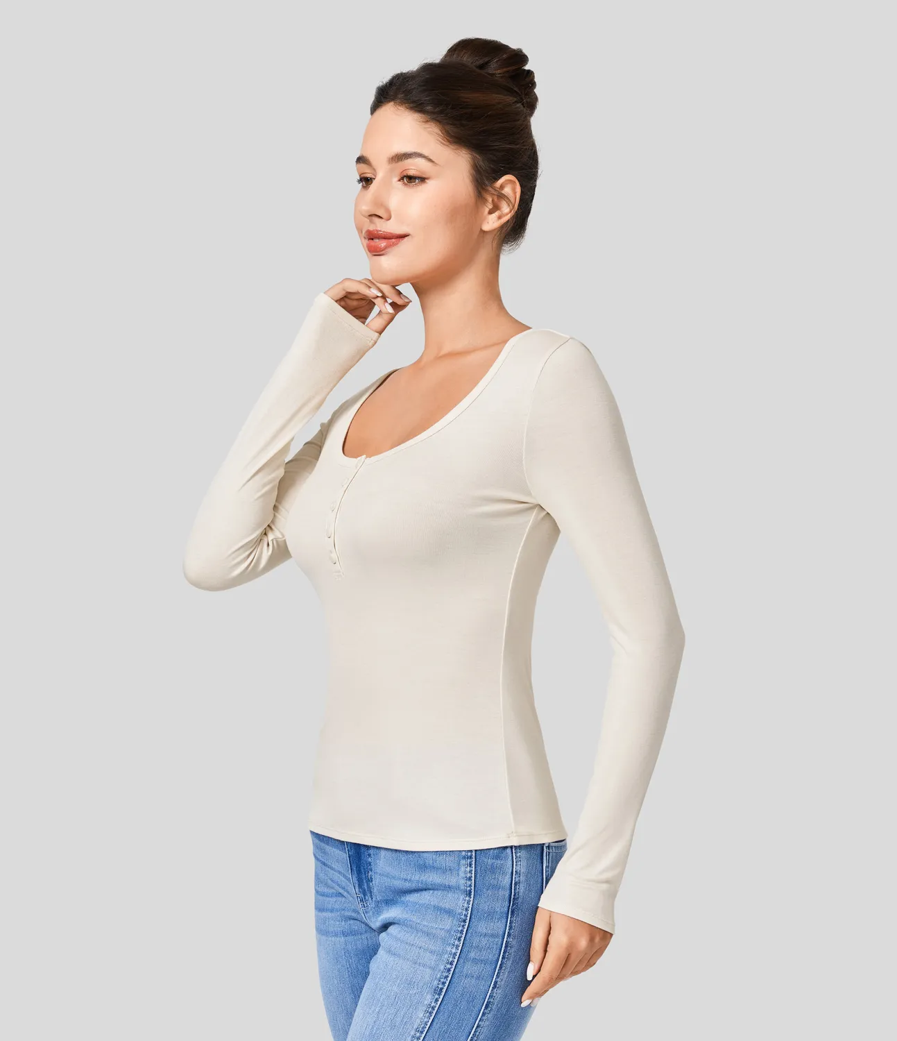 Halara Top ajustado manga larga cuello Henley acanalado - Rice Khaki - XS sold by Halara product image thumbnail 4
