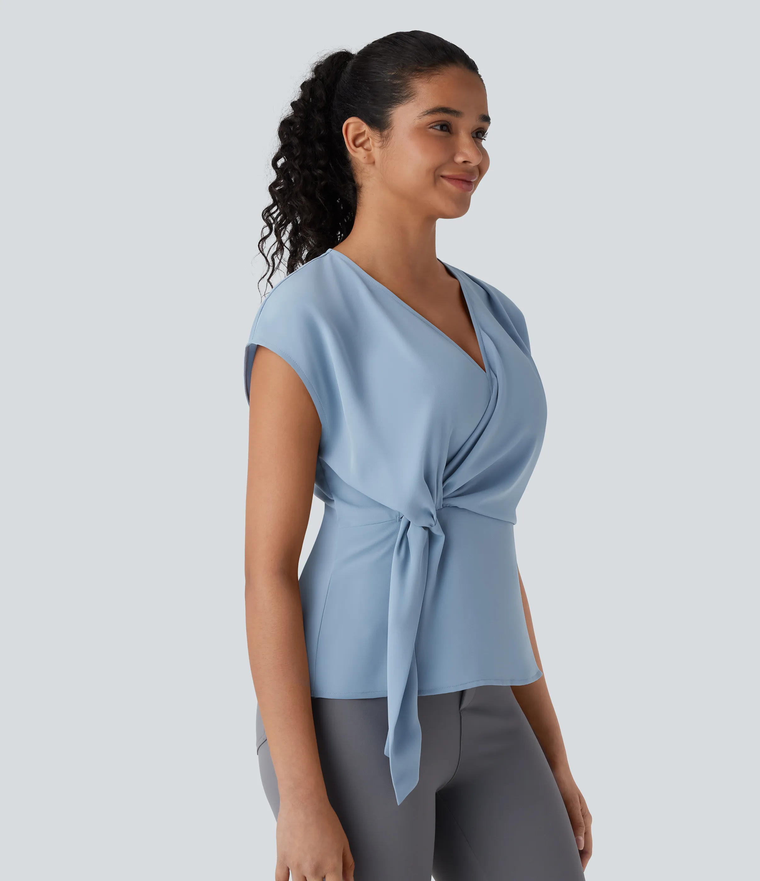 Halara Blusa oficina cruzada cuello V manga corta fruncida - Skyride - XS sold by Halara product image thumbnail 4