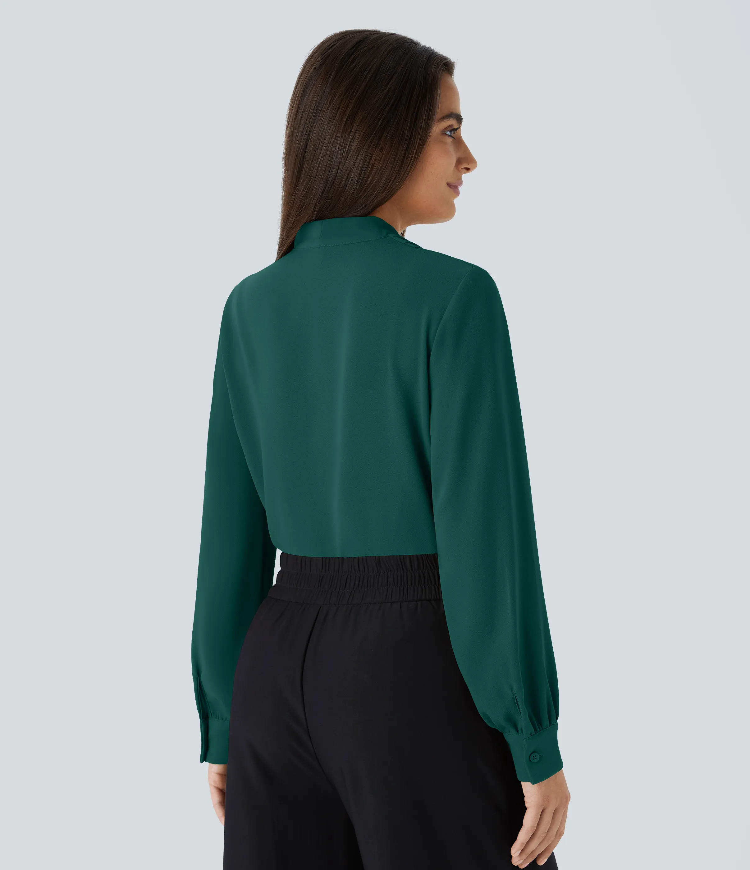 Halara Blusa oficina plisada manga larga cuello V - Forest Biome - S sold by Halara product image thumbnail 3