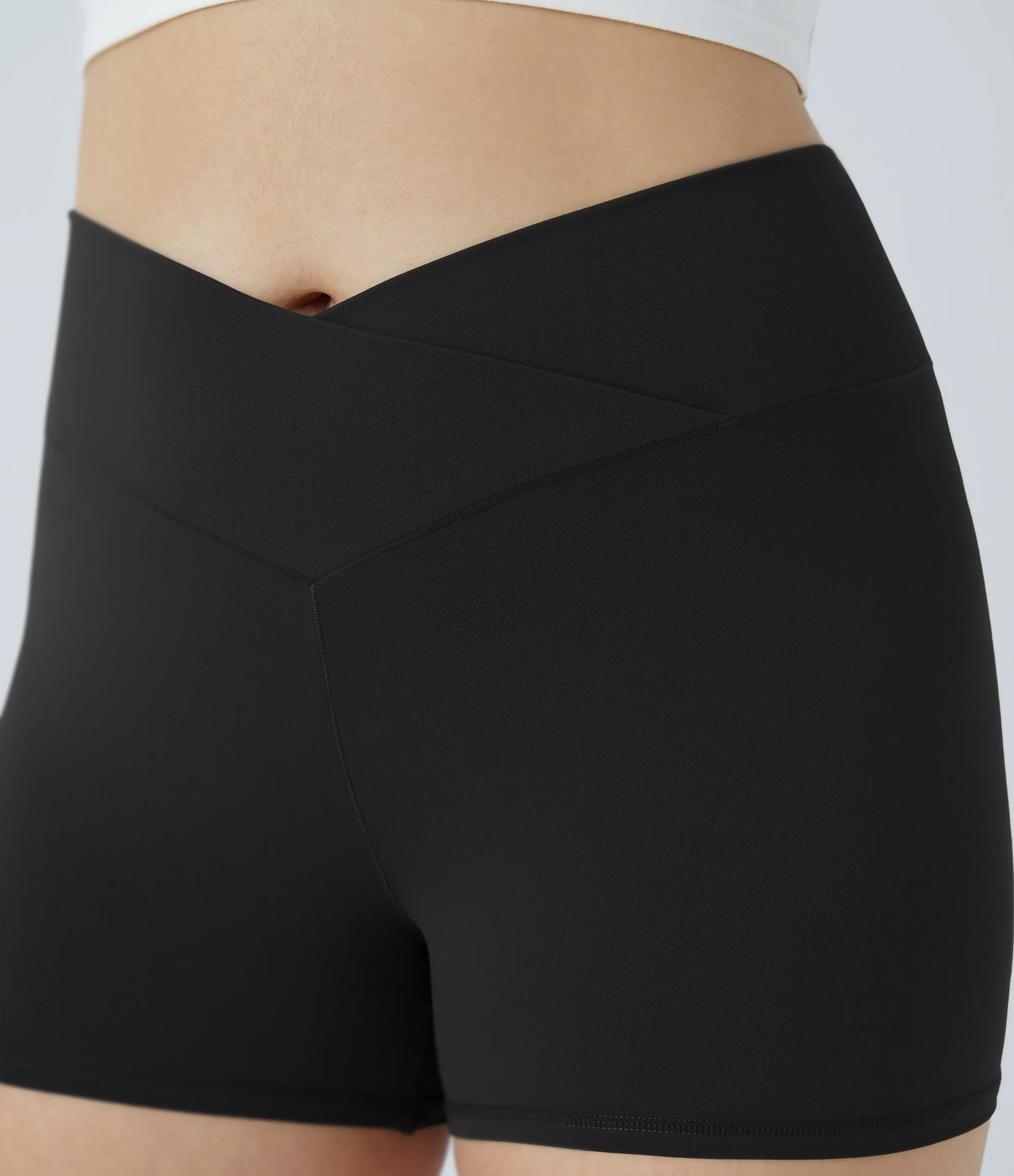 Halara Pantalón corto Softlyzero™ motociclista talla grande yoga liso cruzado tiro alto 7.5cm - UPF50+ - Black - 1X sold by Halara product image thumbnail 5