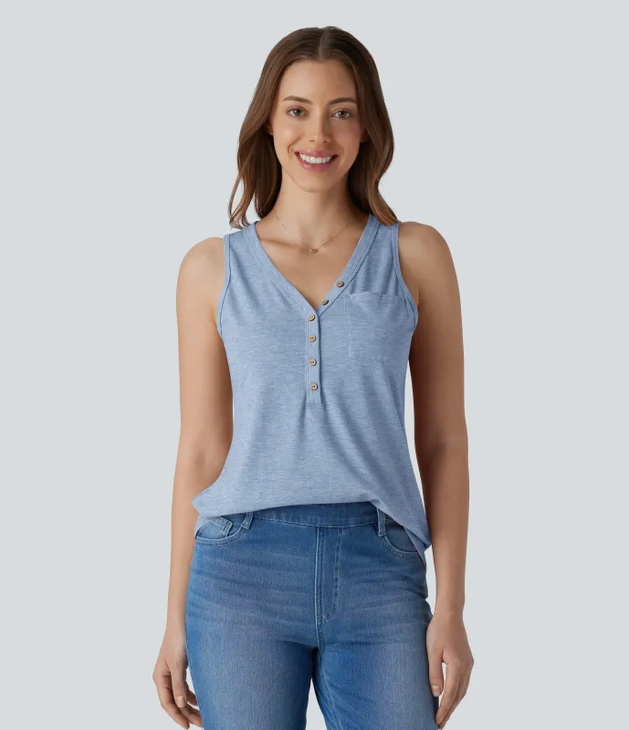 Halara Blusa sin mangas cuello V botón decorativo - Cloudlight Blue - S made by Halara
