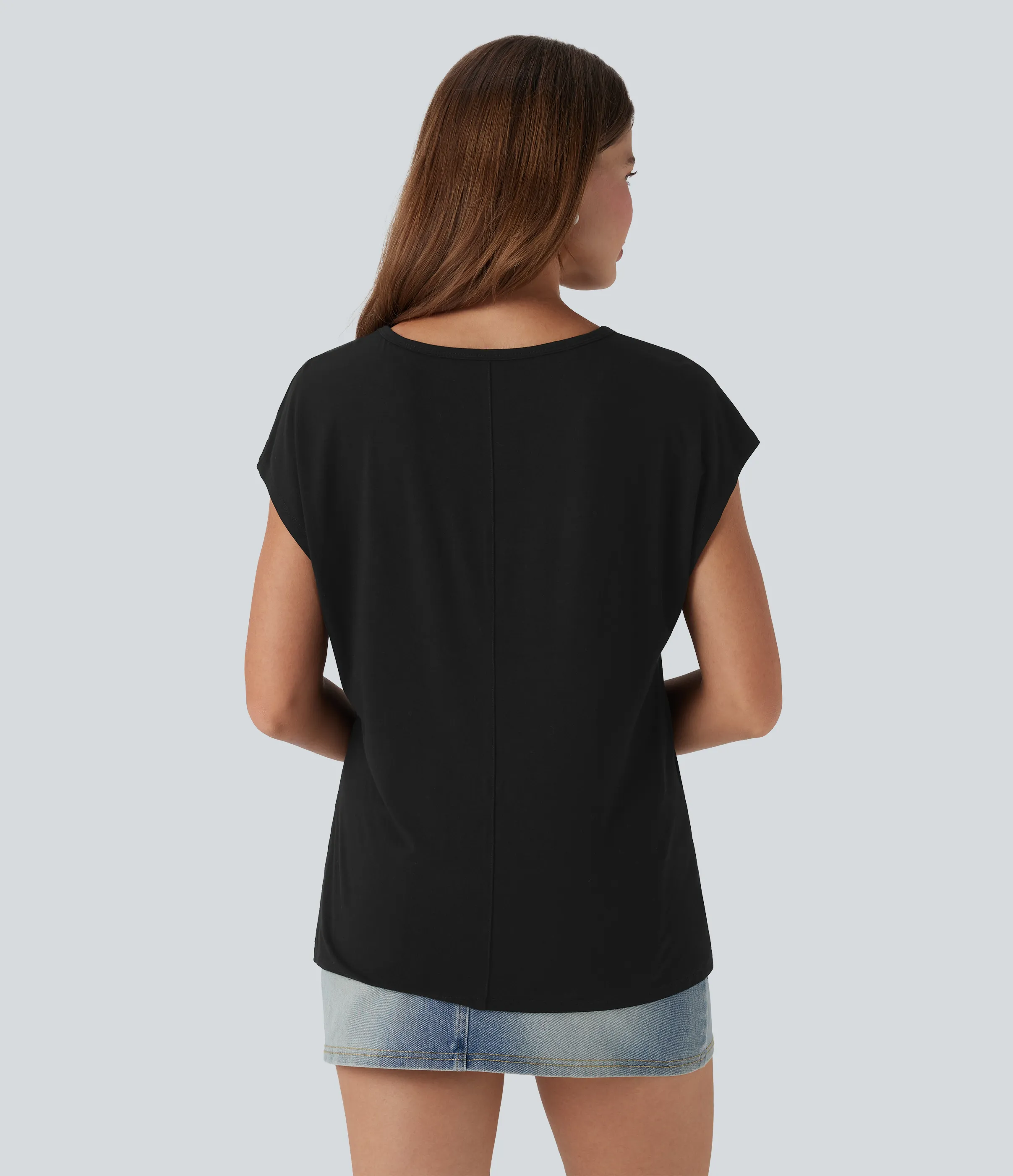 Halara Camiseta casual de manga corta con cuello en V - Black - XS sold by Halara product image thumbnail 3