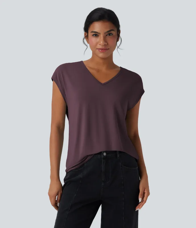 Halara Camiseta casual de manga corta con cuello en V - Maroon Banner - L made by Halara