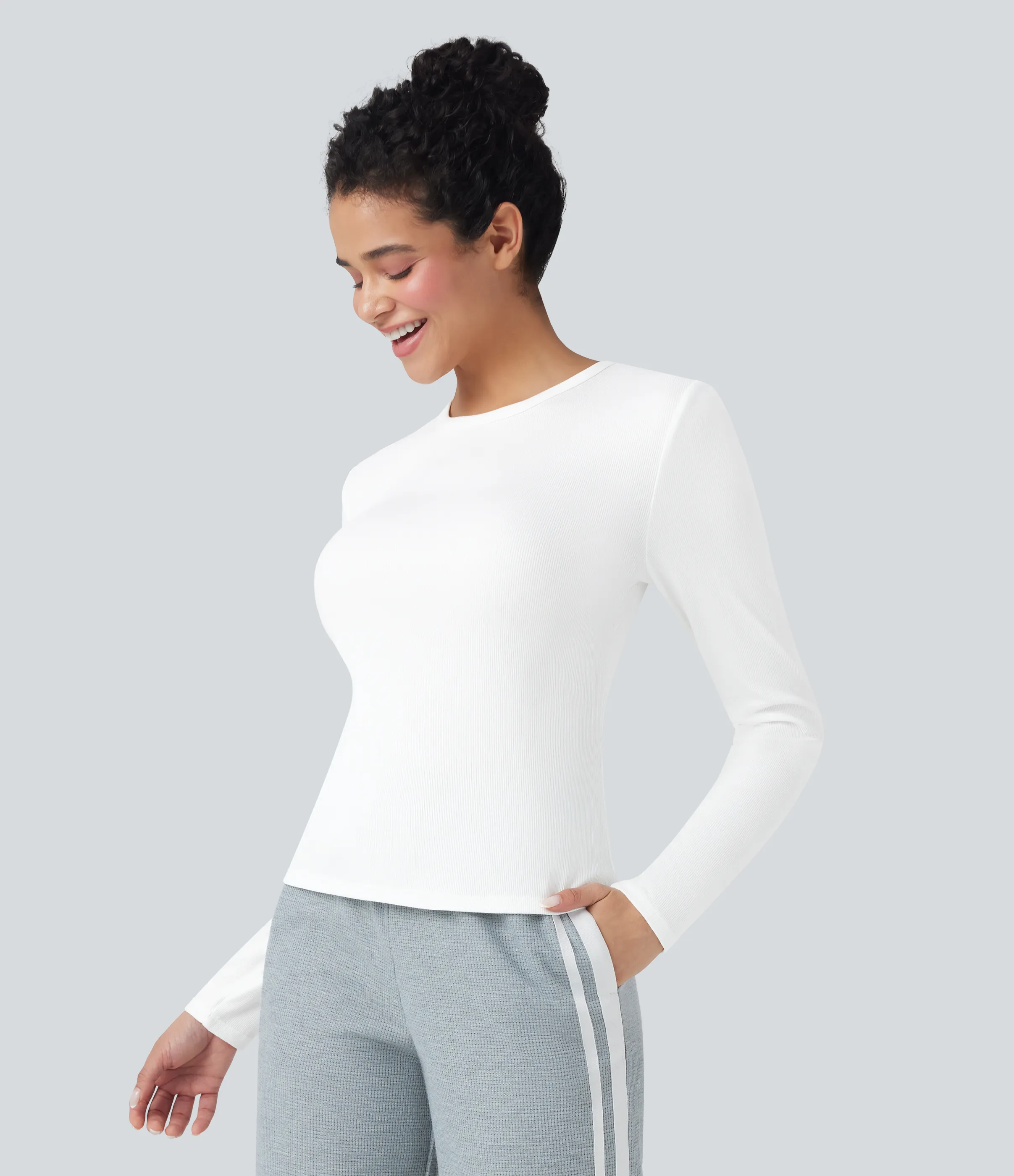 Halara Top casual de manga larga con cuello redondo y punto acanalado - White - XS sold by Halara product image thumbnail 4