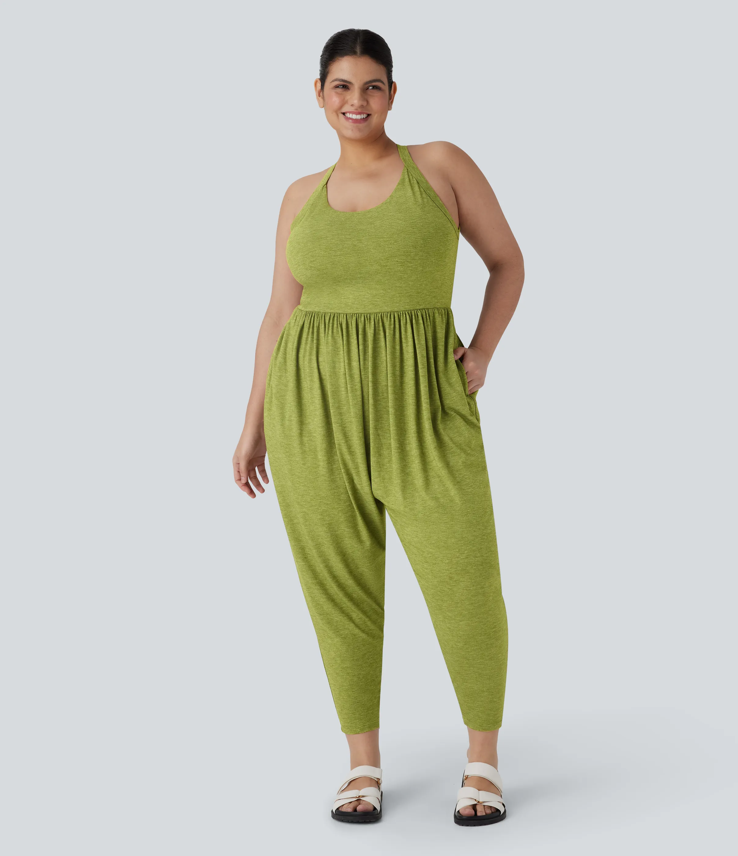 Halara Mono talla grande sin espalda diseño harén torcido bolsillo lateral - Edición Easy Peezy - Soft Meadow Green - 3X(regular) sold by Halara product image thumbnail 3