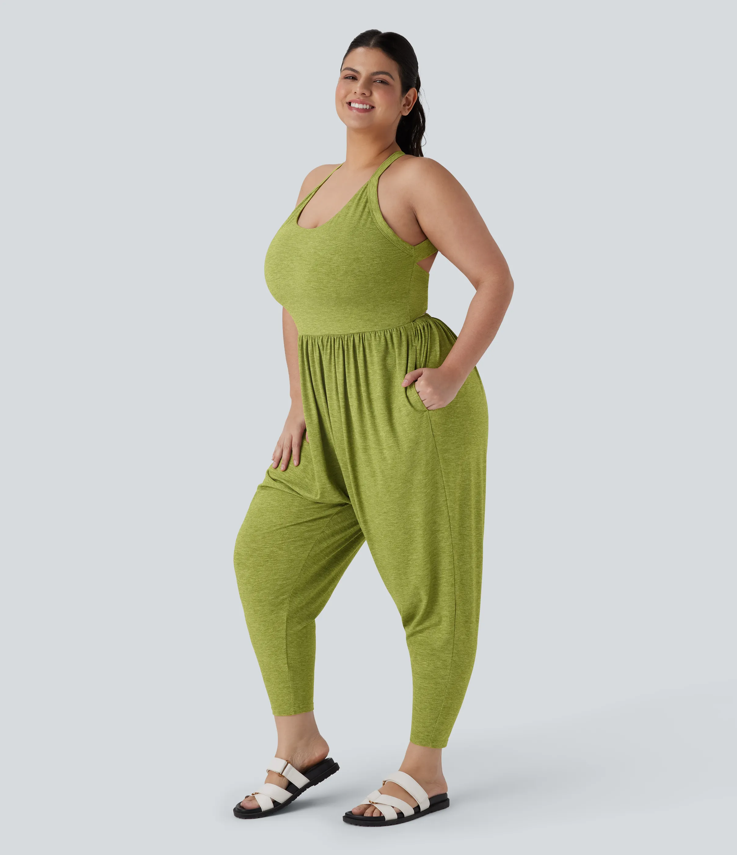 Halara Mono talla grande sin espalda diseño harén torcido bolsillo lateral - Edición Easy Peezy - Soft Meadow Green - 3X(regular) sold by Halara product image thumbnail 4