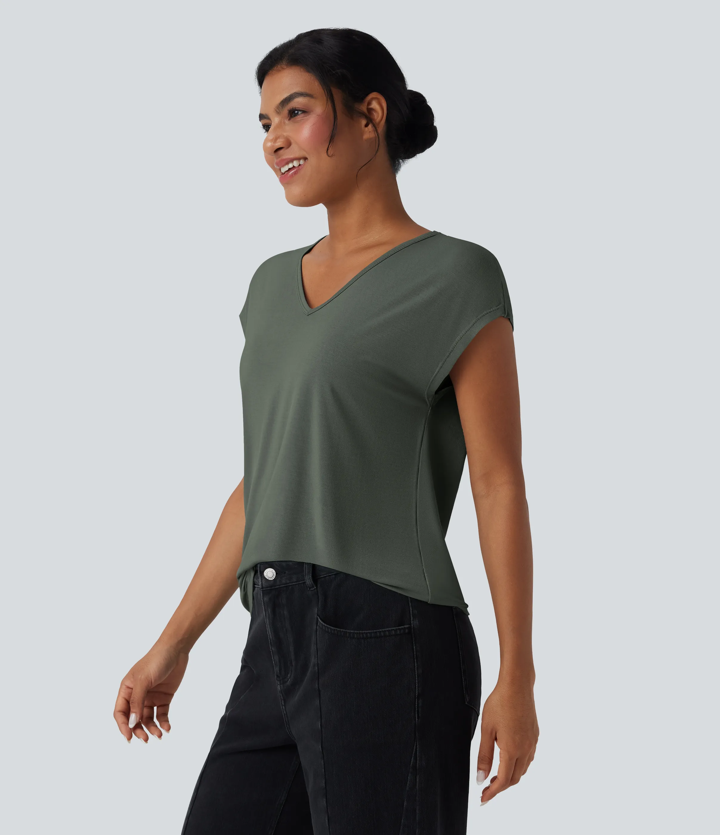 Halara Camiseta casual de manga corta con cuello en V - Lone Pine Green - XL sold by Halara product image thumbnail 4