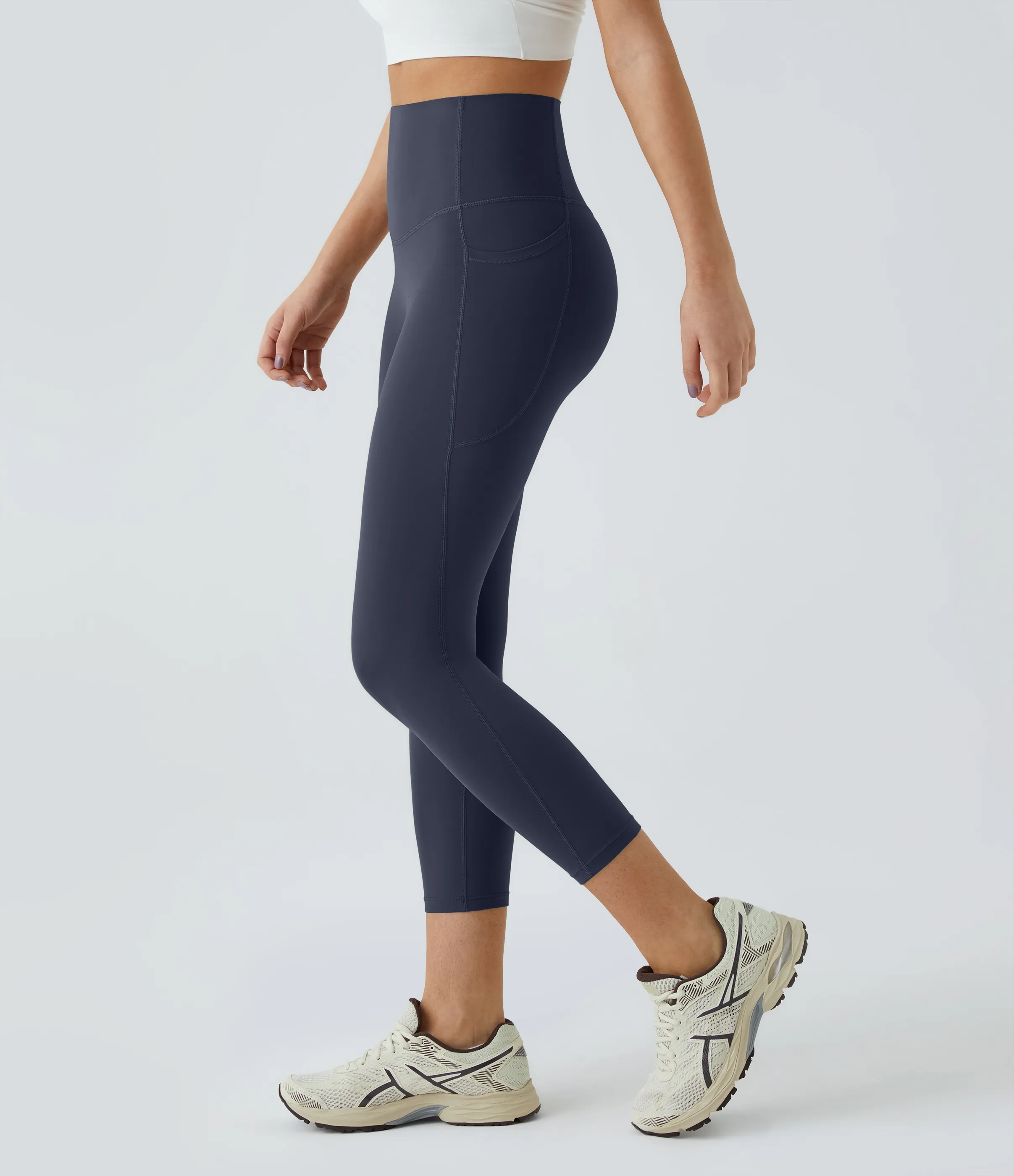 Halara Leggings capri entrenamiento moldeador bolsillo lateral tiro alto - Mood Indigo - M sold by Halara product image thumbnail 3