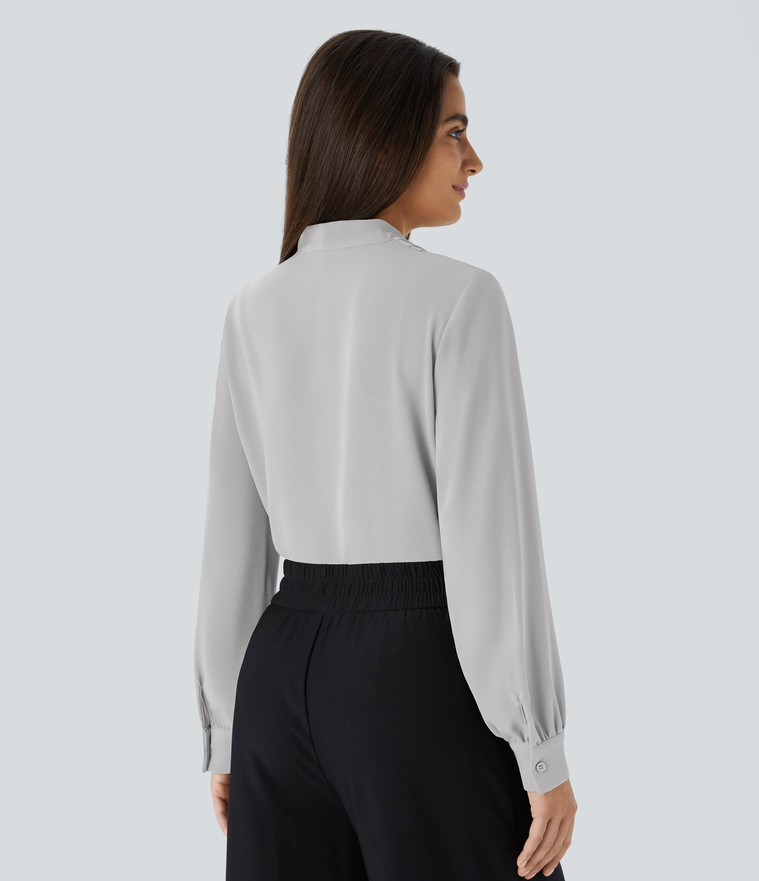 Halara Blusa oficina plisada manga larga cuello V - Oyster Mushroom - L sold by Halara product image thumbnail 3