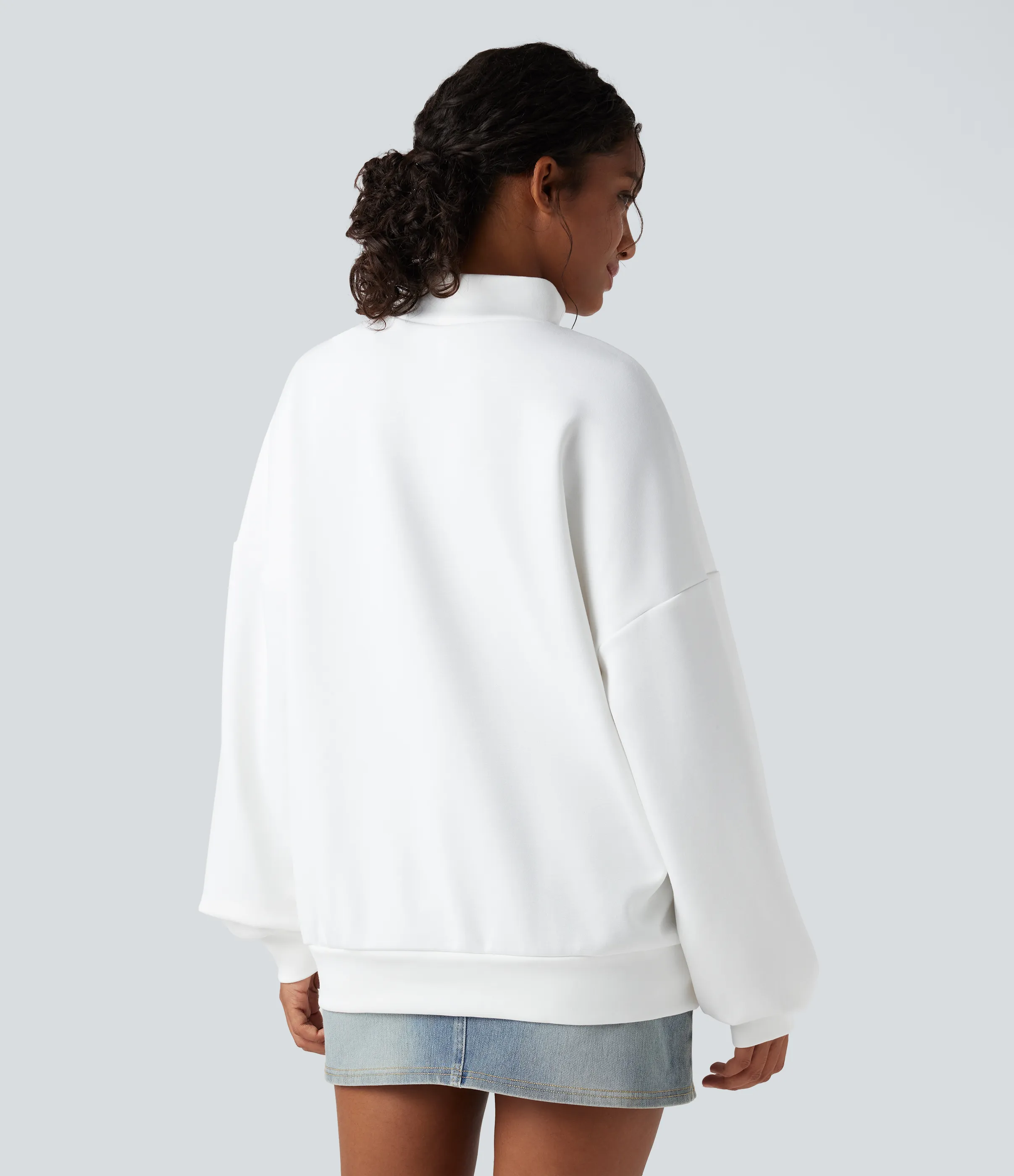 Halara Sudadera casual holgada de cuello alto con bolsillos - White - XS sold by Halara product image thumbnail 3