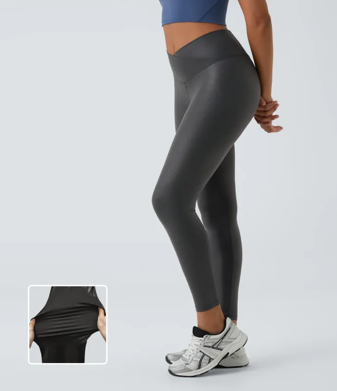 Halara Leggings Softlyzero™ de cuero sintético metalizados ultra elásticos con bolsillos traseros - Shiny Dusk Black - XS(7/8) made by Halara
