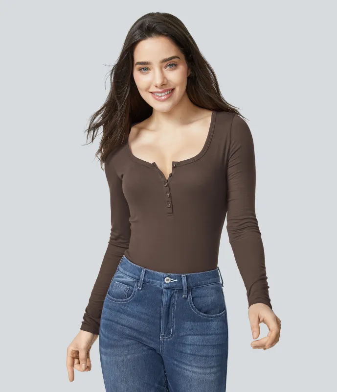 Halara Top ajustado manga larga cuello Henley acanalado - Chocolate Martini - M made by Halara