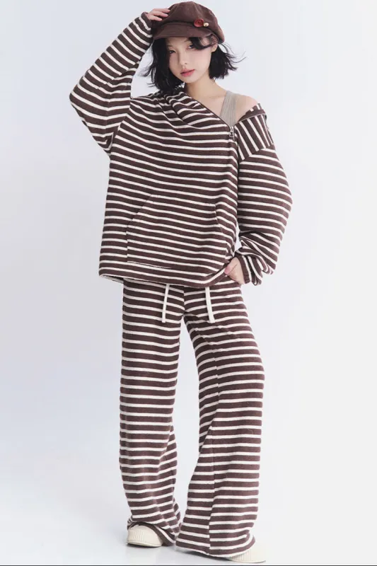 ボーダーフードセーター+ボーダーカジュアルパンツ sold by Belchic