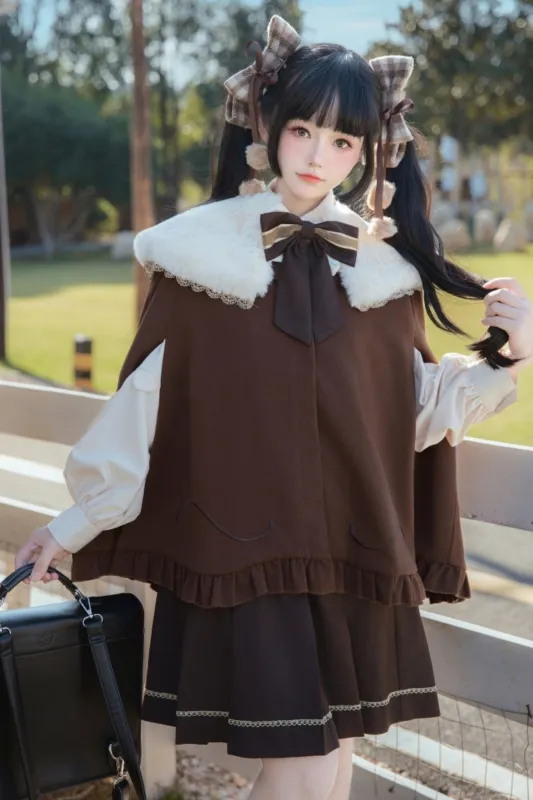 ファーカラーケープ＋ニットベスト＋シャツ＋プリーツスカート＋リボン sold by Belchic