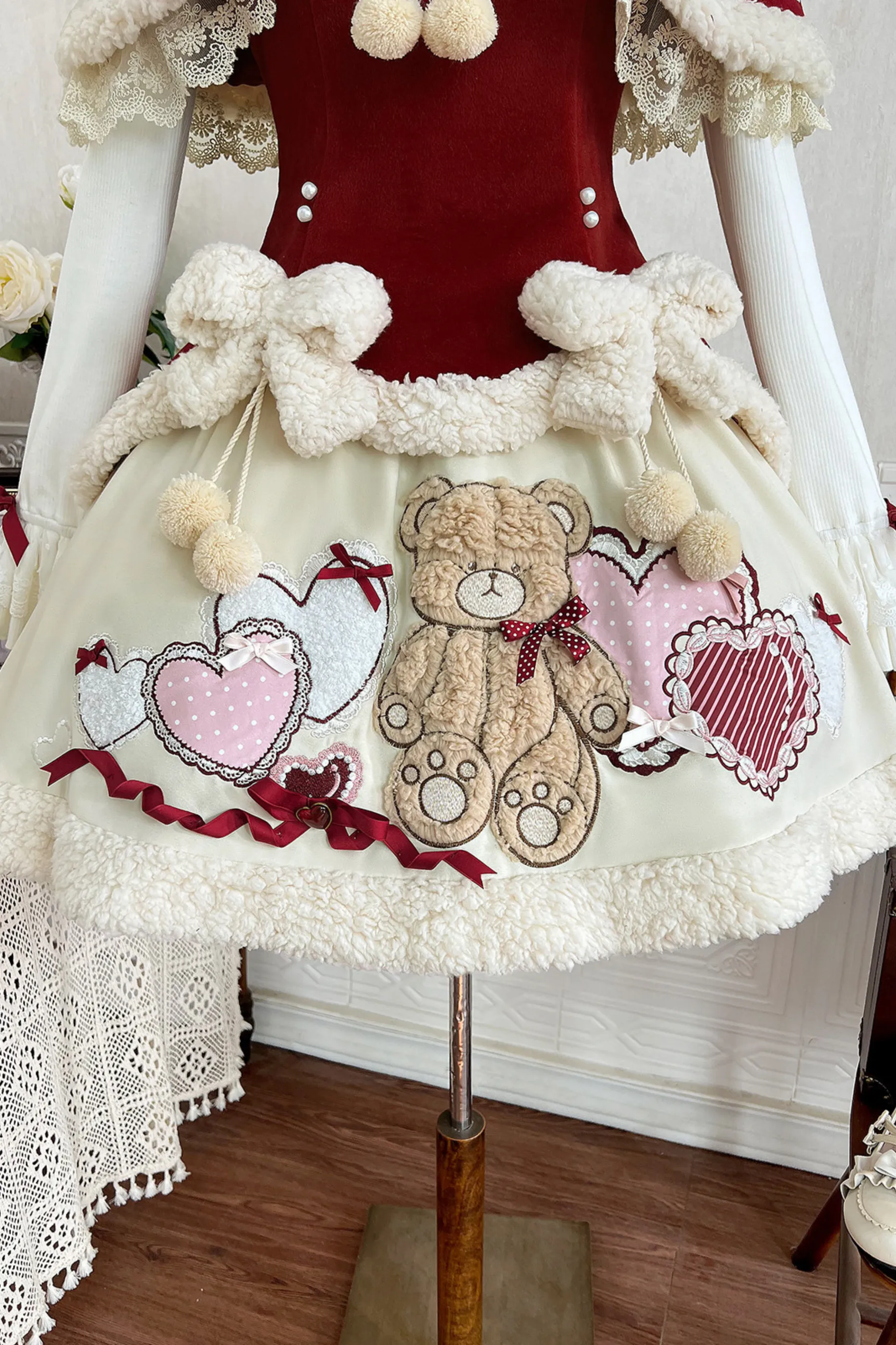 【予約商品】ラビットロリータケープ+サスペンダー+ベアデザインスカート+タートルネック sold by Belchic product image thumbnail 5