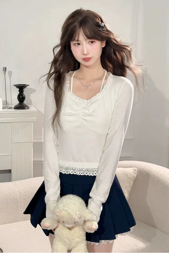 スウィートハルターネックトップス sold by Belchic