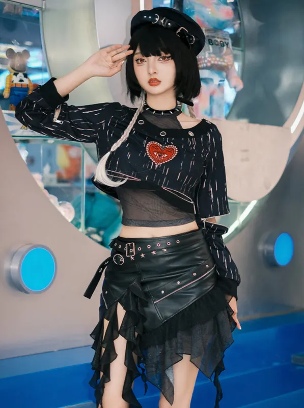 パンクダークハートショートスウェット＋インナートップス＋スカート＋ハット＋ネックレス sold by Belchic