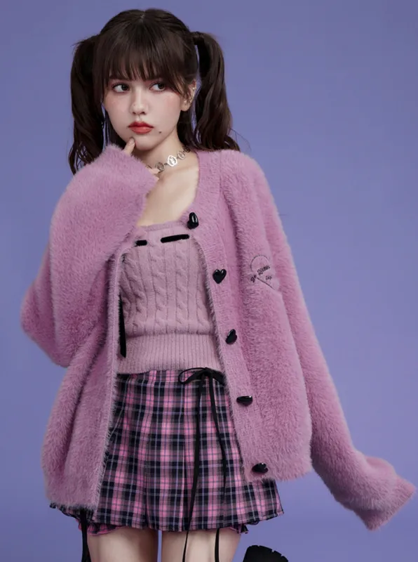 ストロベリートフィーファーラブボタンカーディガン+タイトキャミソール sold by Belchic