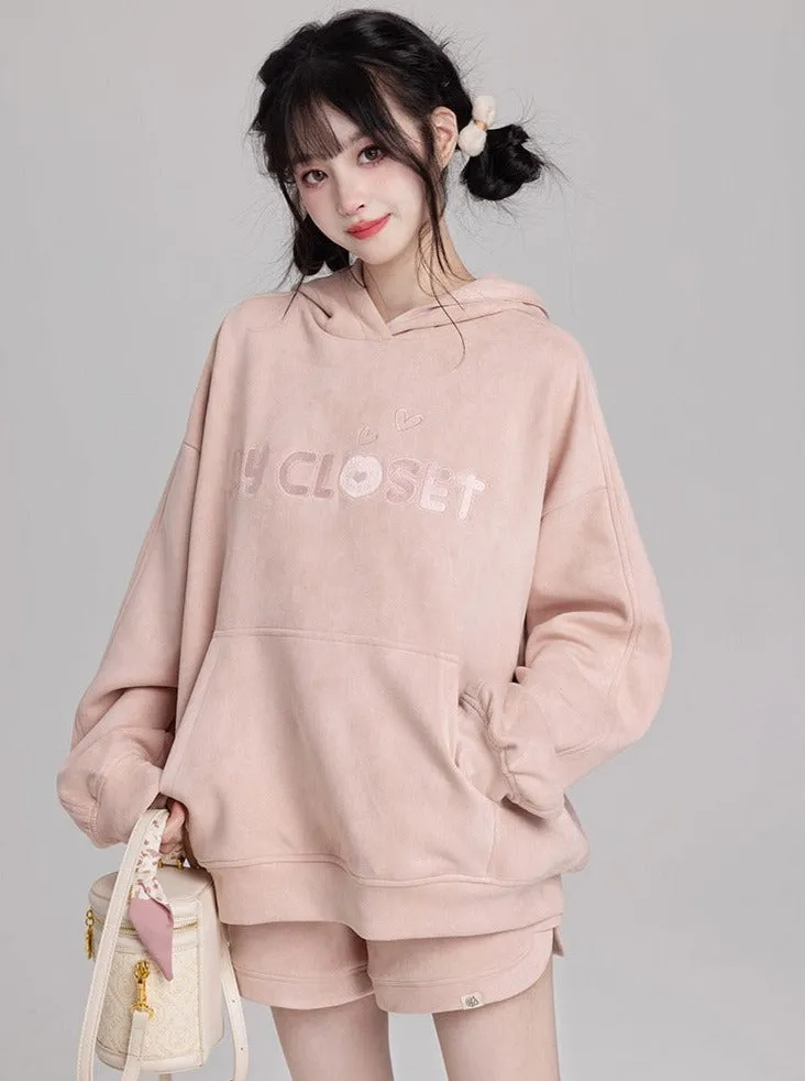 ワードローブスエードフードトップス+スリットショートパンツ sold by Belchic