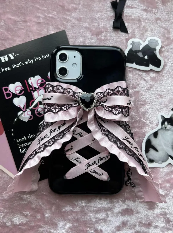 ブラックハートロゴレースアップスマホケース sold by Belchic