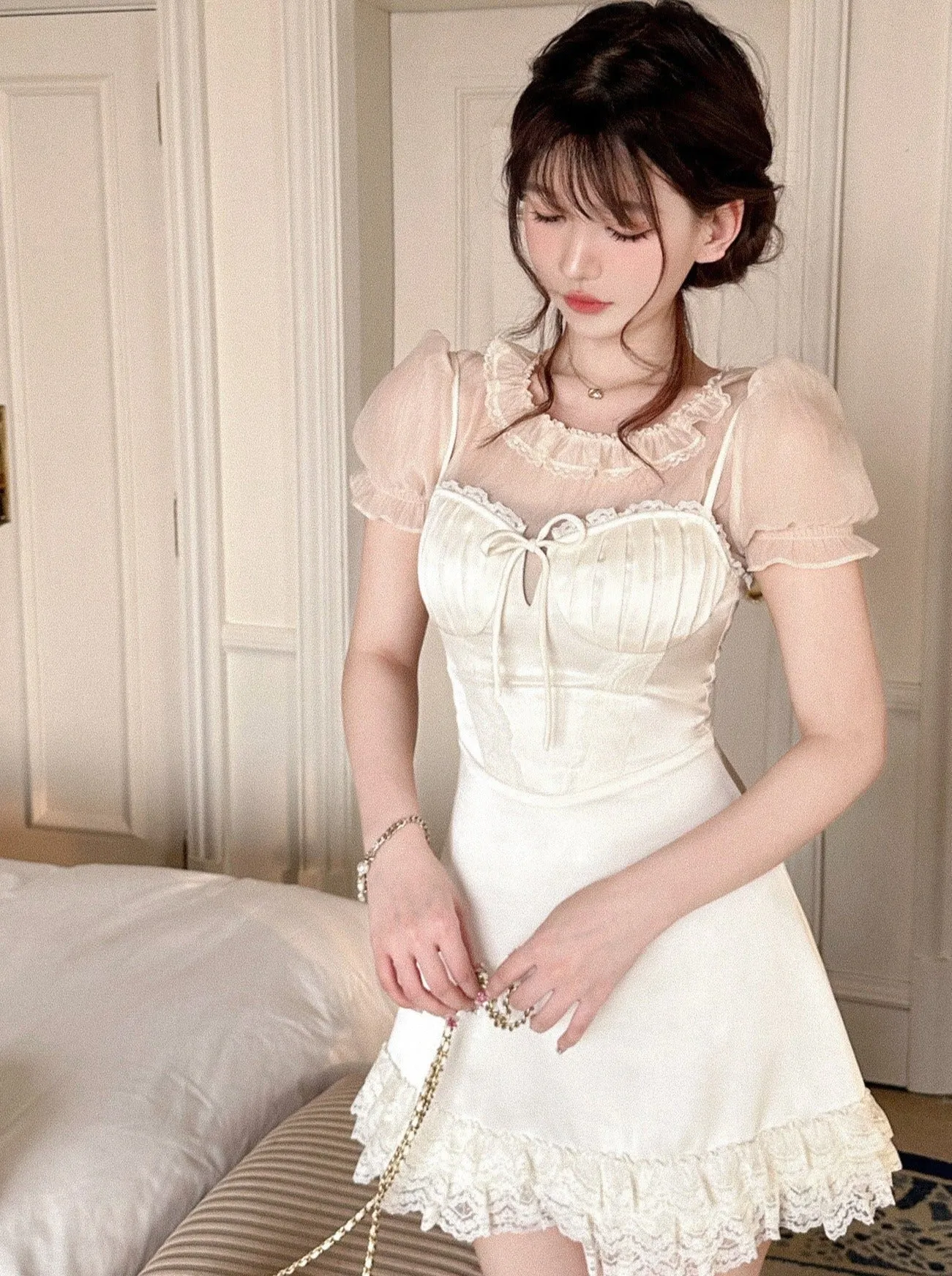 シェルムースプリーツデザインレースキャミワンピース sold by Belchic product image thumbnail 5