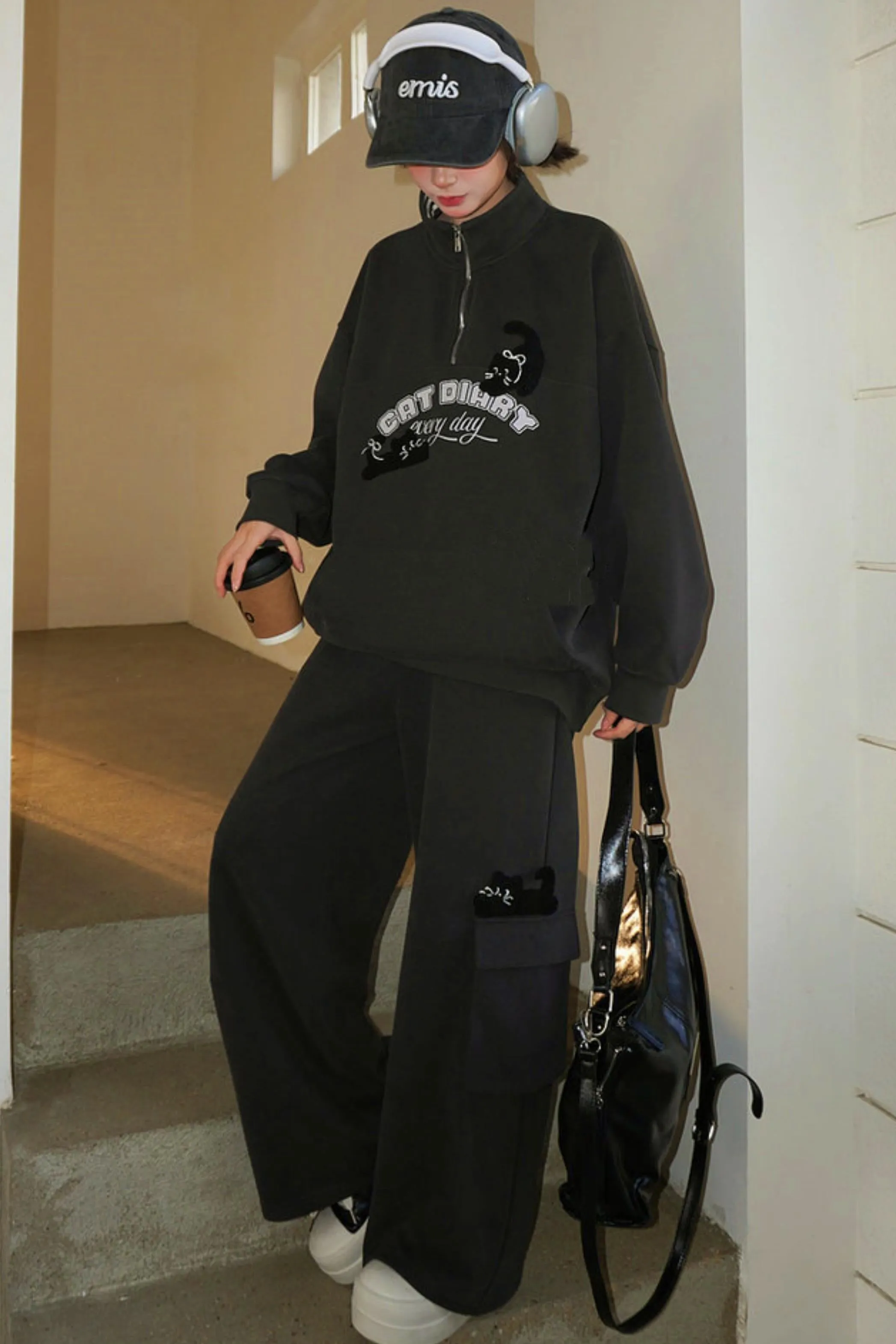 アメリカンキャットレタートップス+パンツ sold by Belchic