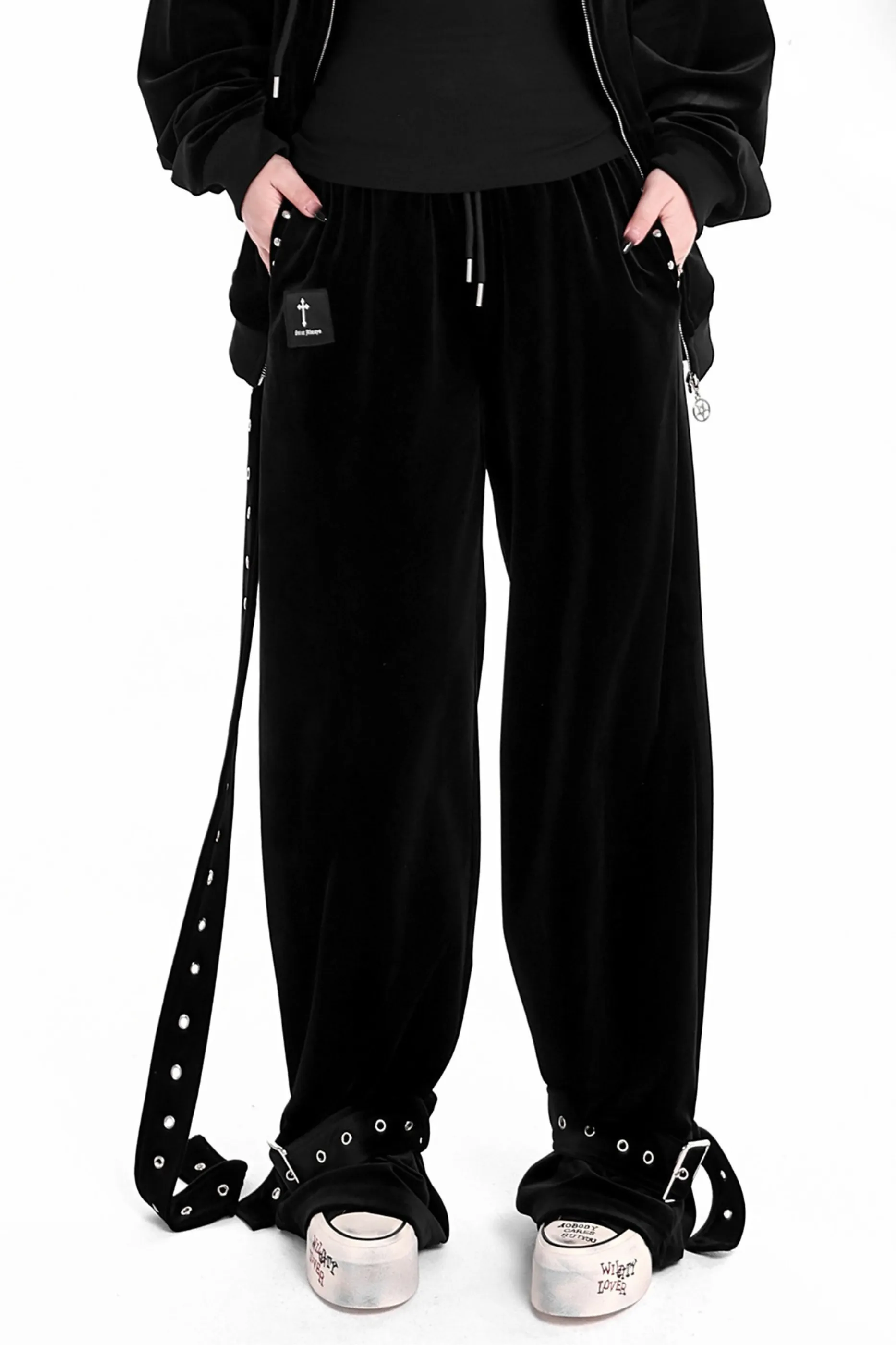 ダークベルベットパンクルーズパンツ sold by Belchic