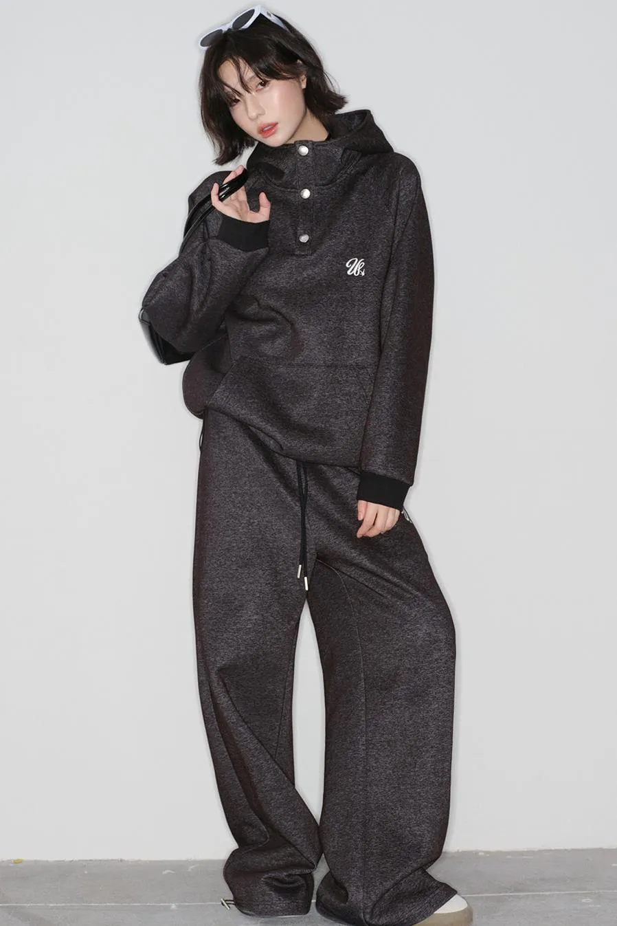 フーデッドスポーツスーツジャケット+パンツ sold by Belchic product image thumbnail 3