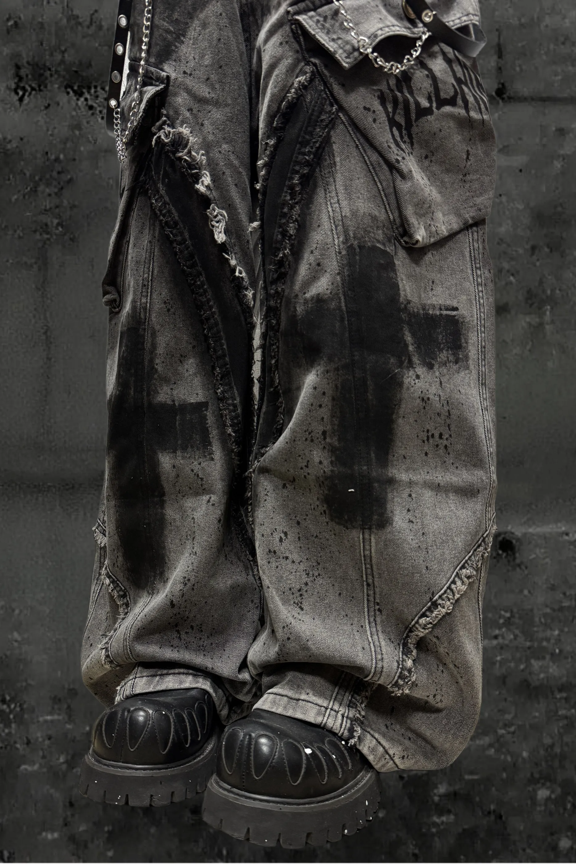 ダーククロススプレーデザインワイドパンツ+ベルト sold by Belchic product image thumbnail 5